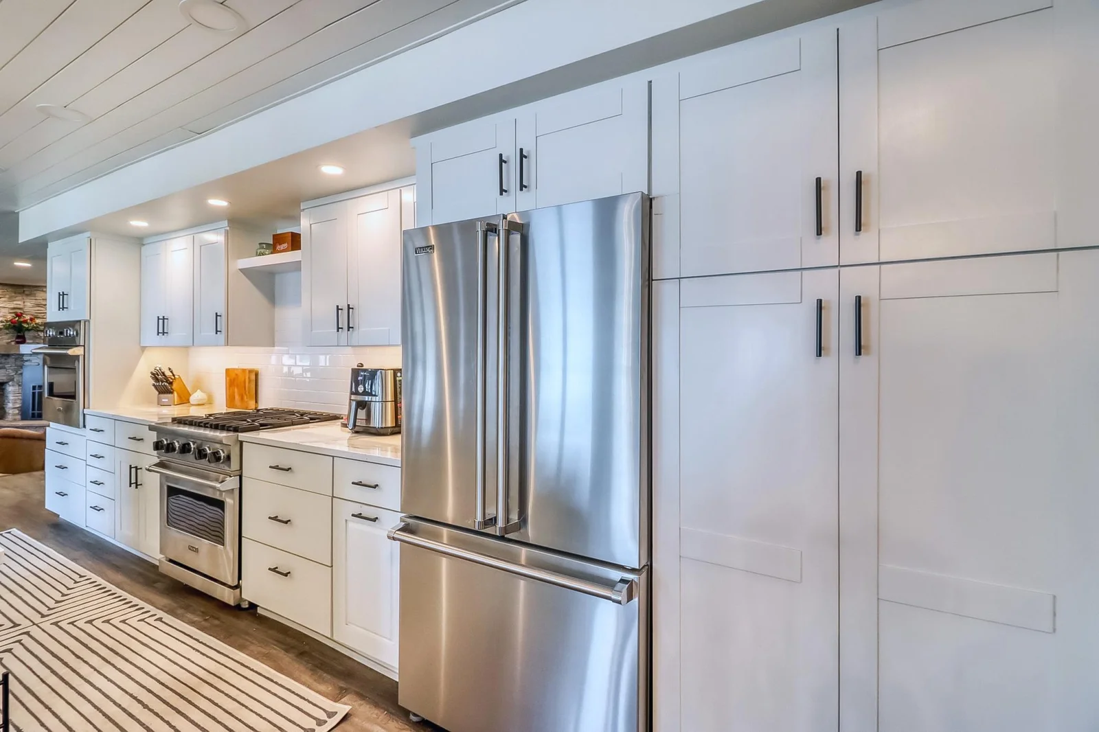 Kitchen1_3.jpg
