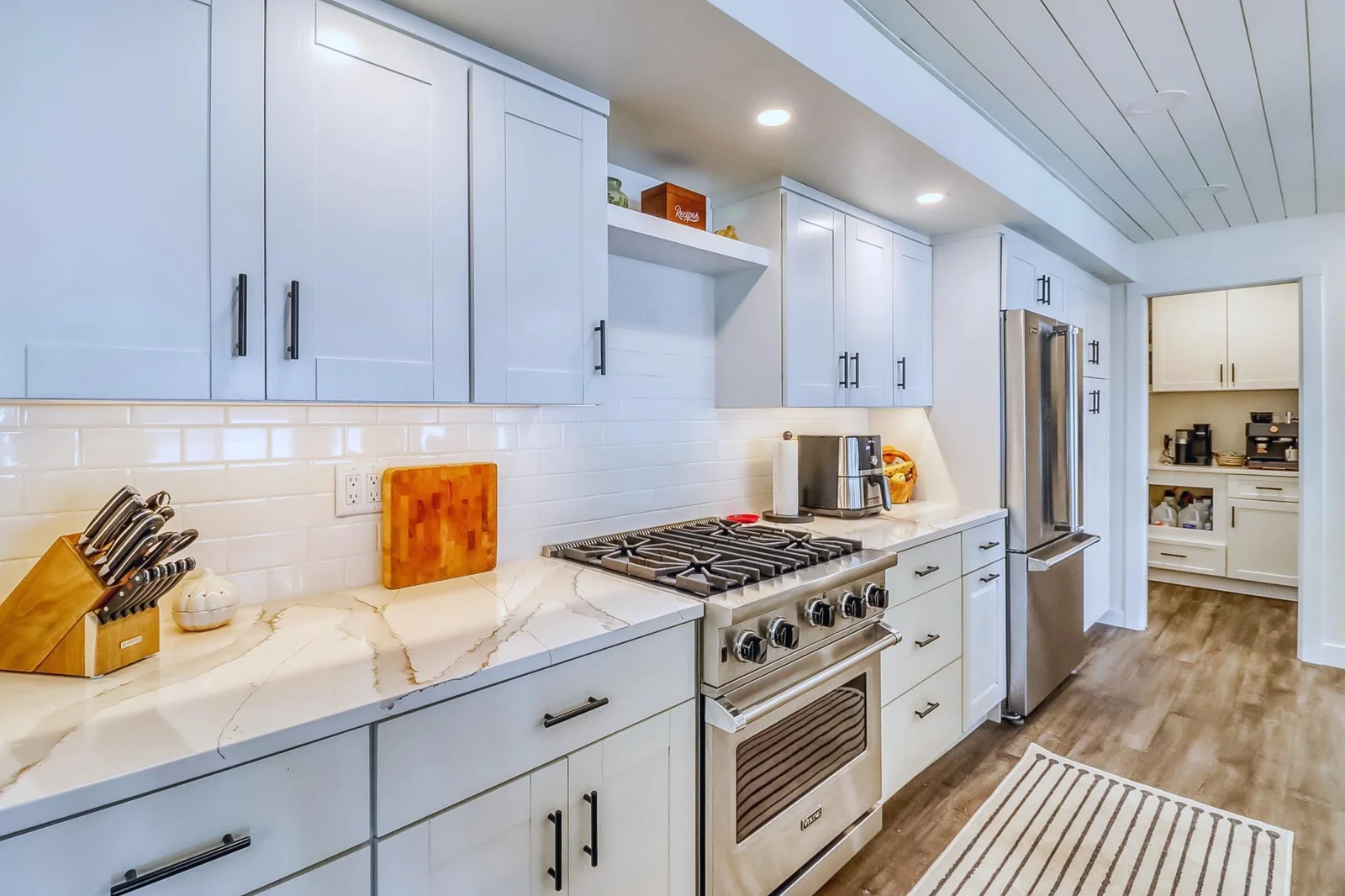 Kitchen1_4.jpg
