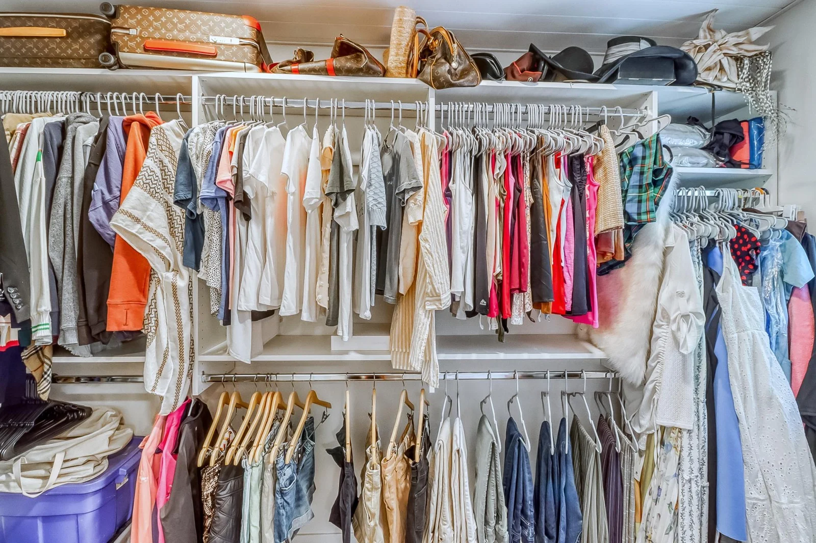 Primary Bedroom Closet1_1.jpg