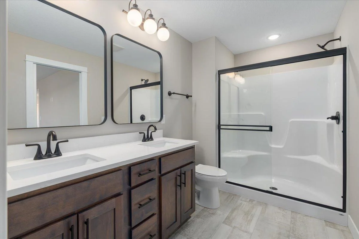 Pictures represent previous model, Primary has one sink