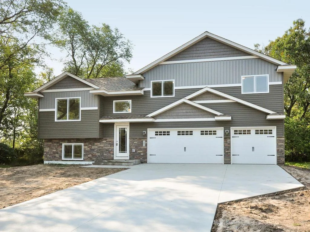 718 Aspen Court, Sandstone