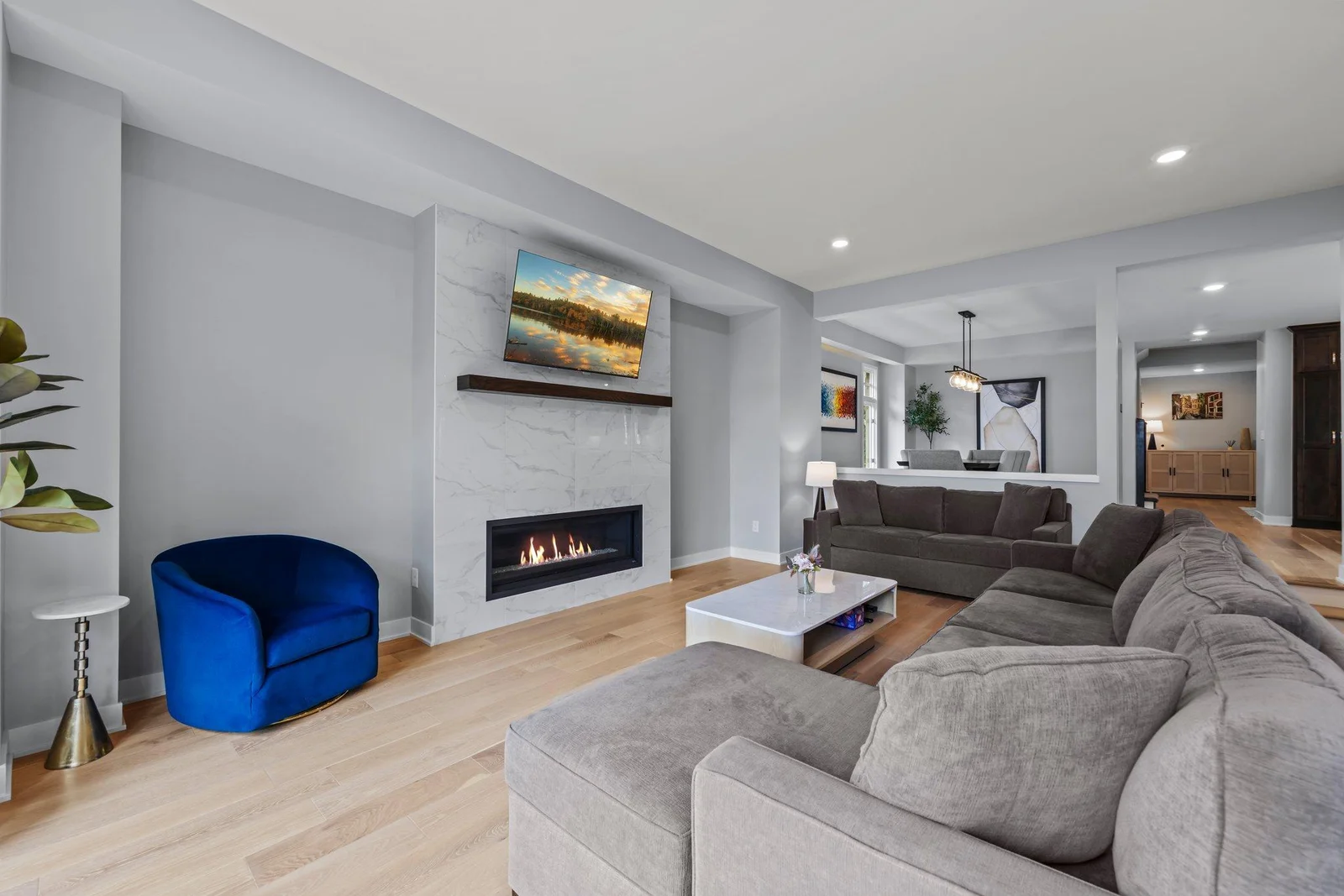 Living Room with Gas Fireplace