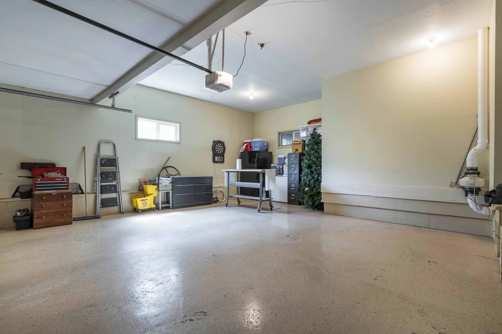 26' X 26' over sized 2 car garage.