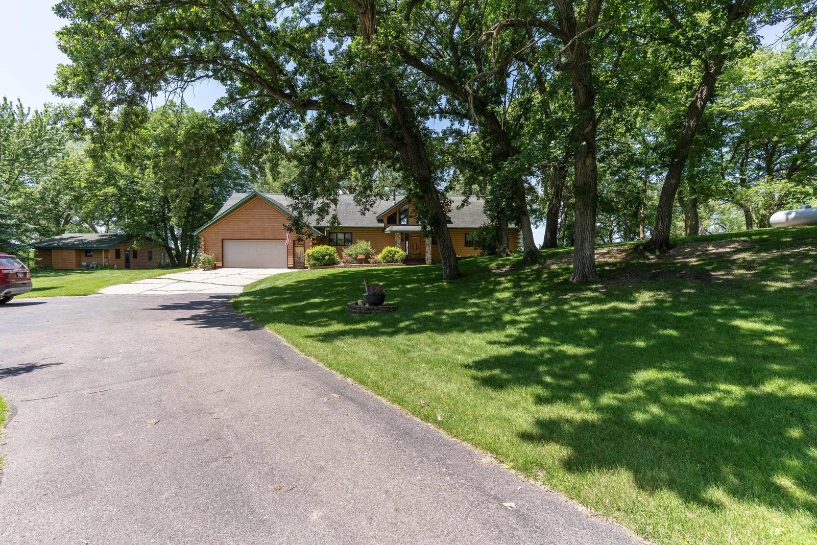 View to house from driveway