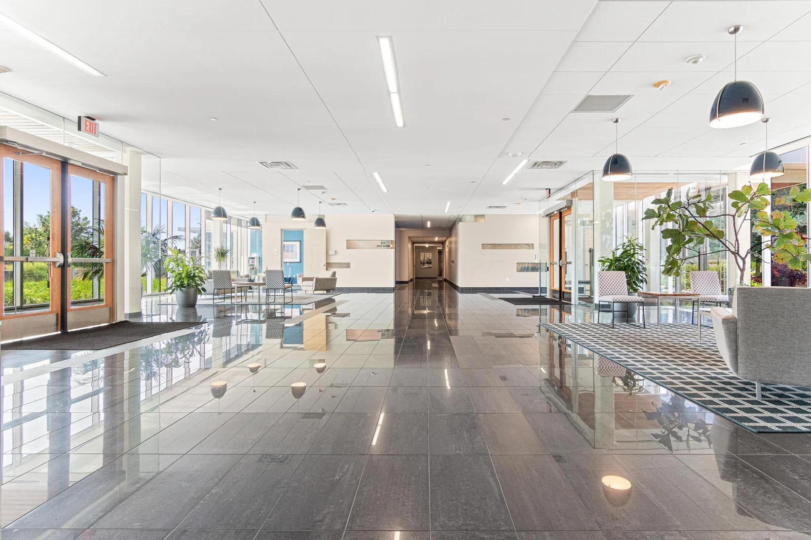Full Lobby