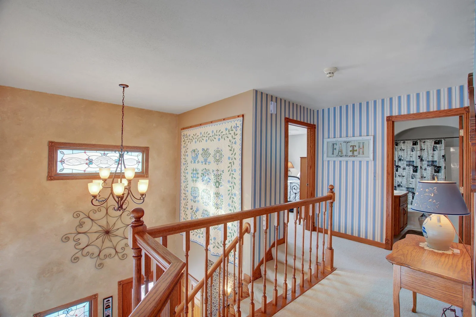 Upper Floor landing and open hallway to Foyer