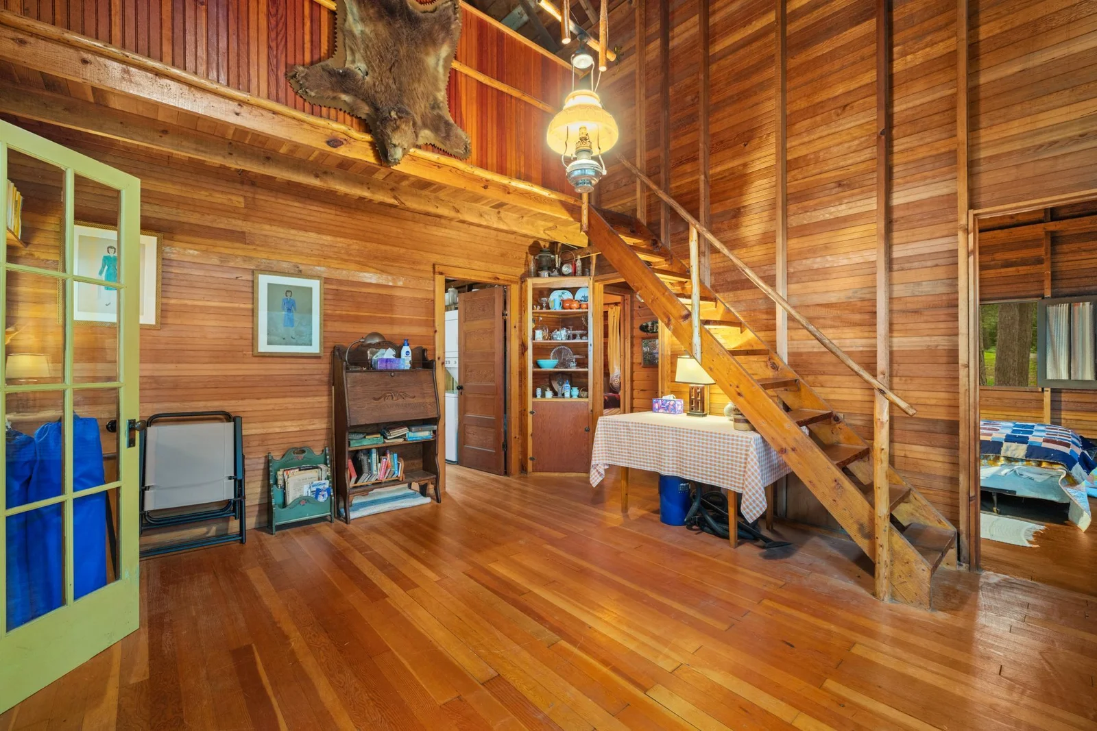 #6 Living Room.jpg