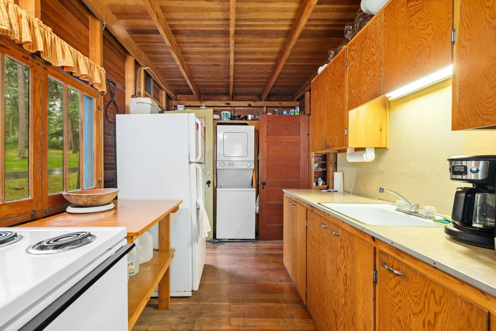 #5 Kitchen.jpg