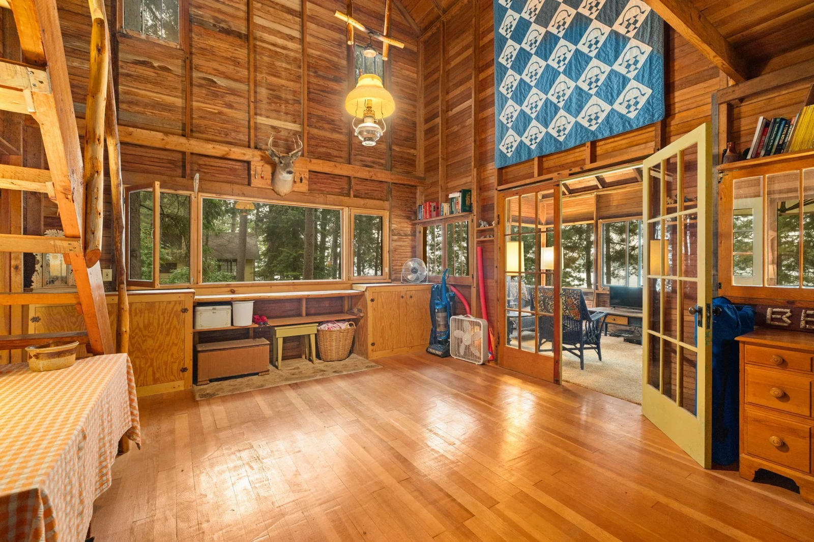 #8 Living Room2.jpg
