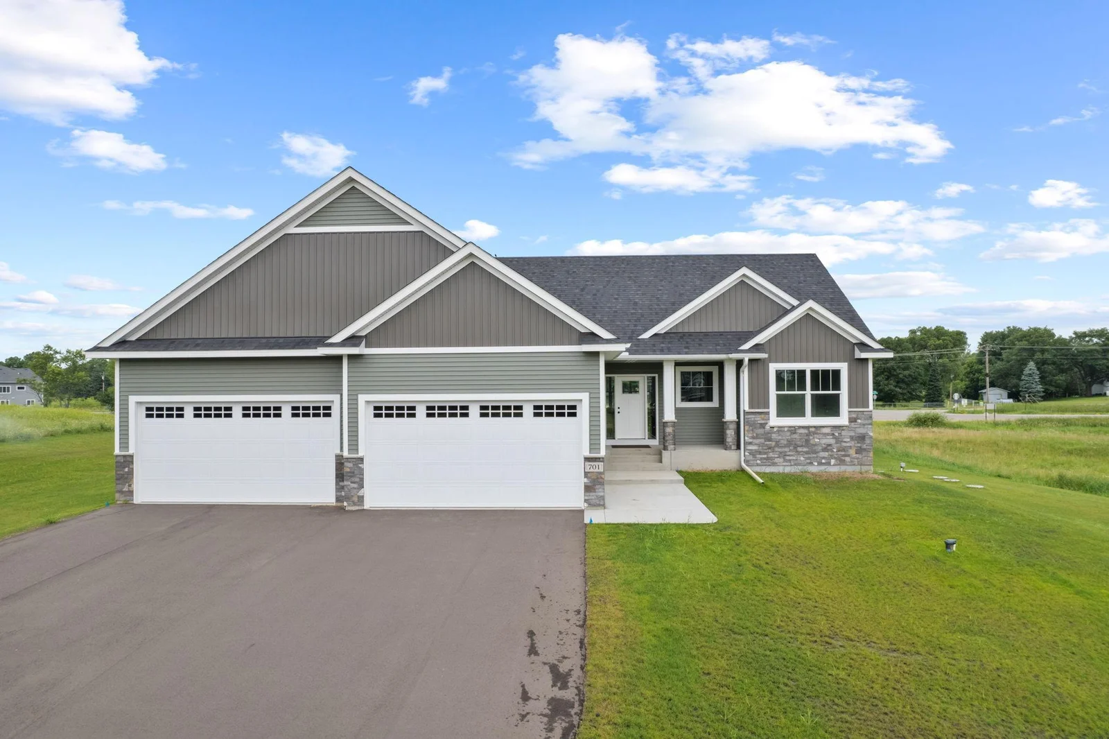 701 174th Avenue, Ham Lake