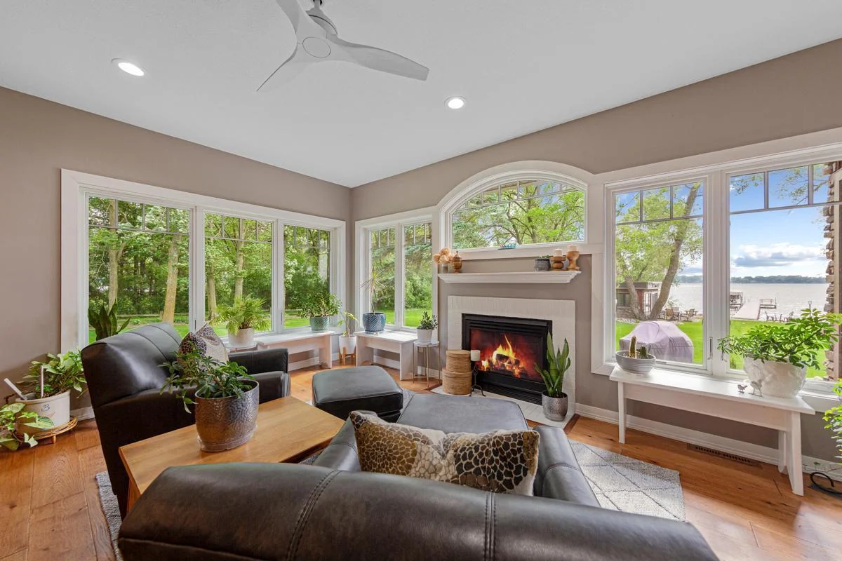 39 Family room.jpg