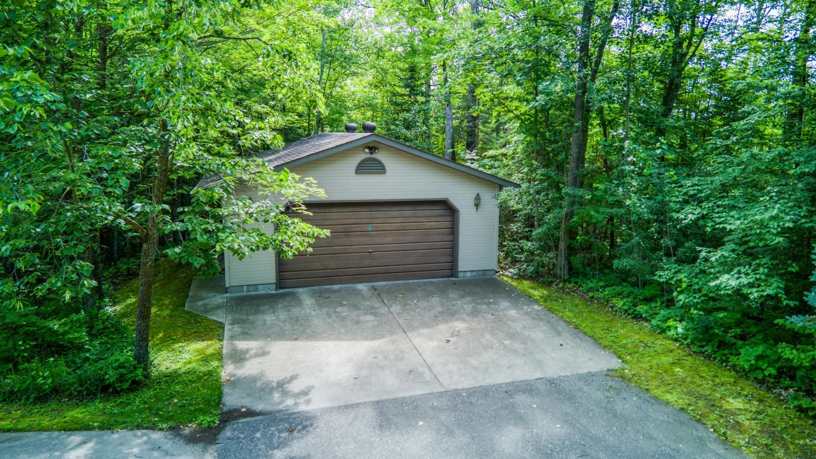Detached Garage #1.jpg