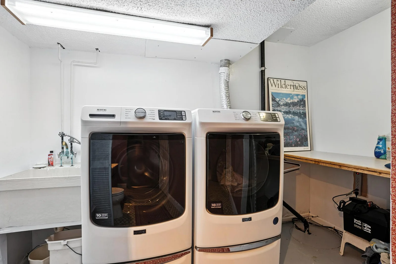 25126 Pillsbury Ave_64.jpg