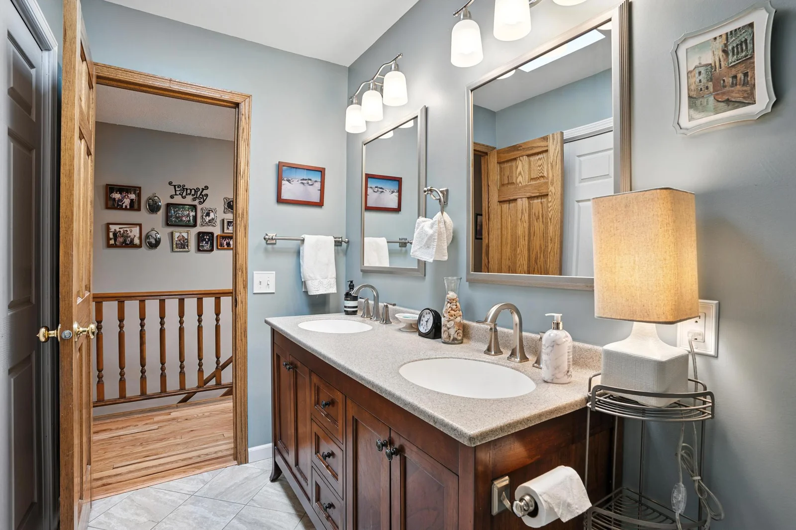 25126 Pillsbury Ave_10.jpg