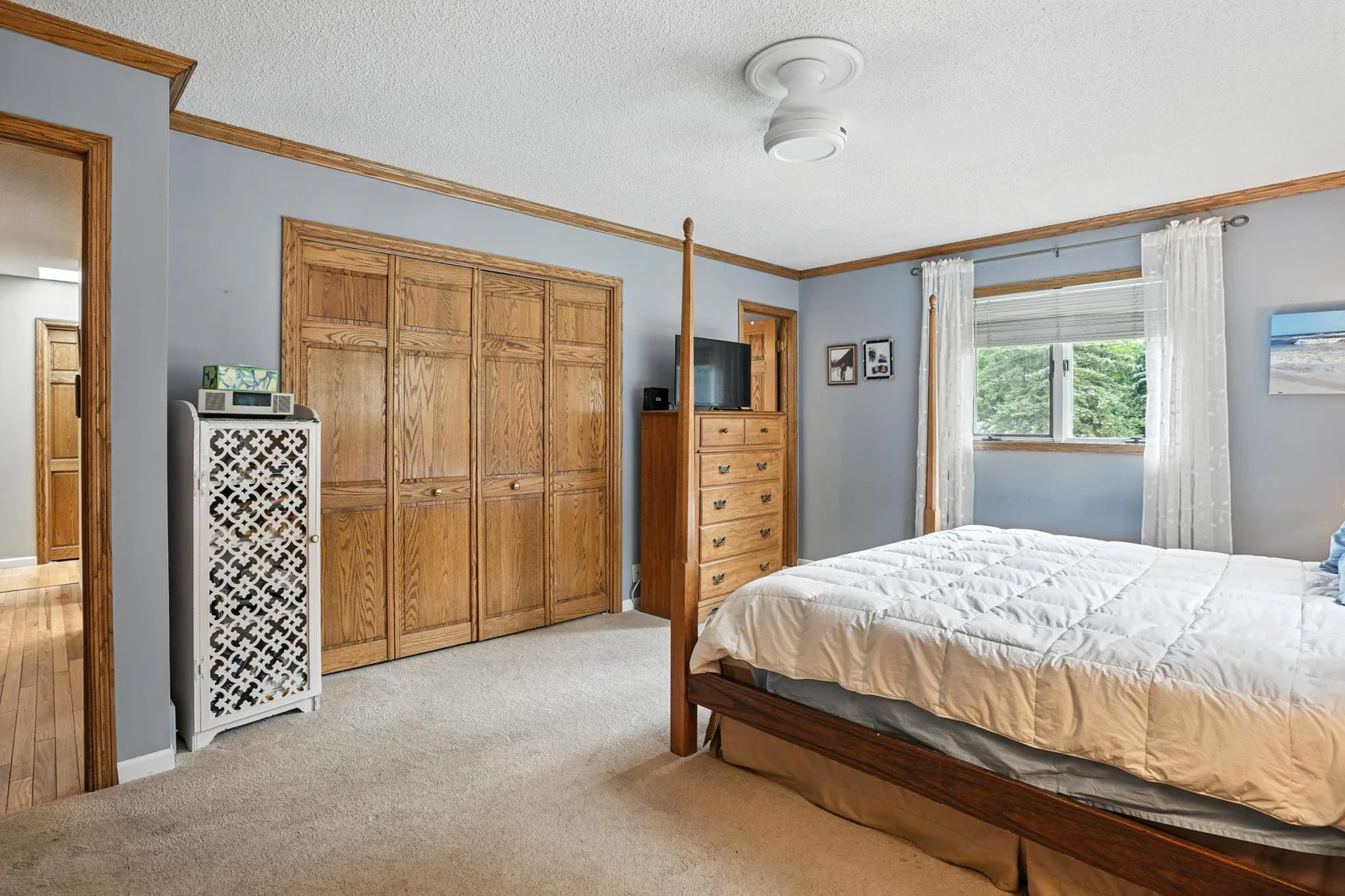 25126 Pillsbury Ave_8.jpg