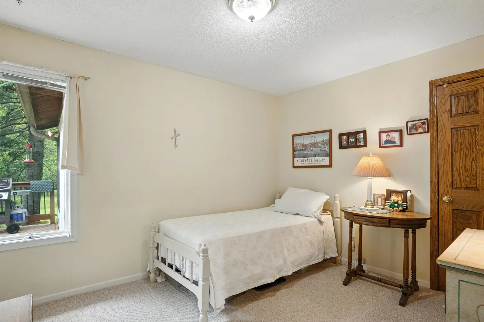 25126 Pillsbury Ave_3.jpg