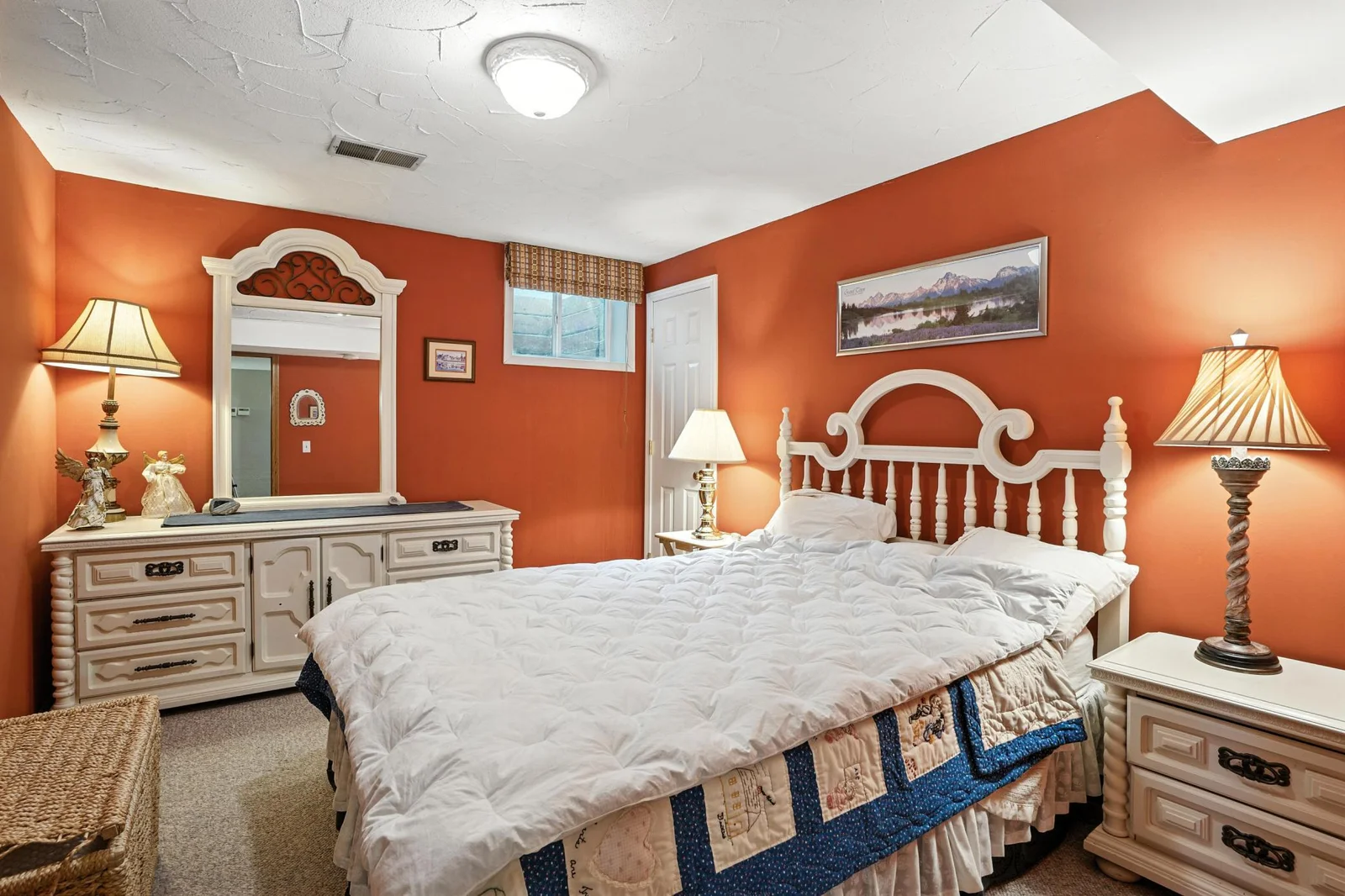 25126 Pillsbury Ave_63.jpg