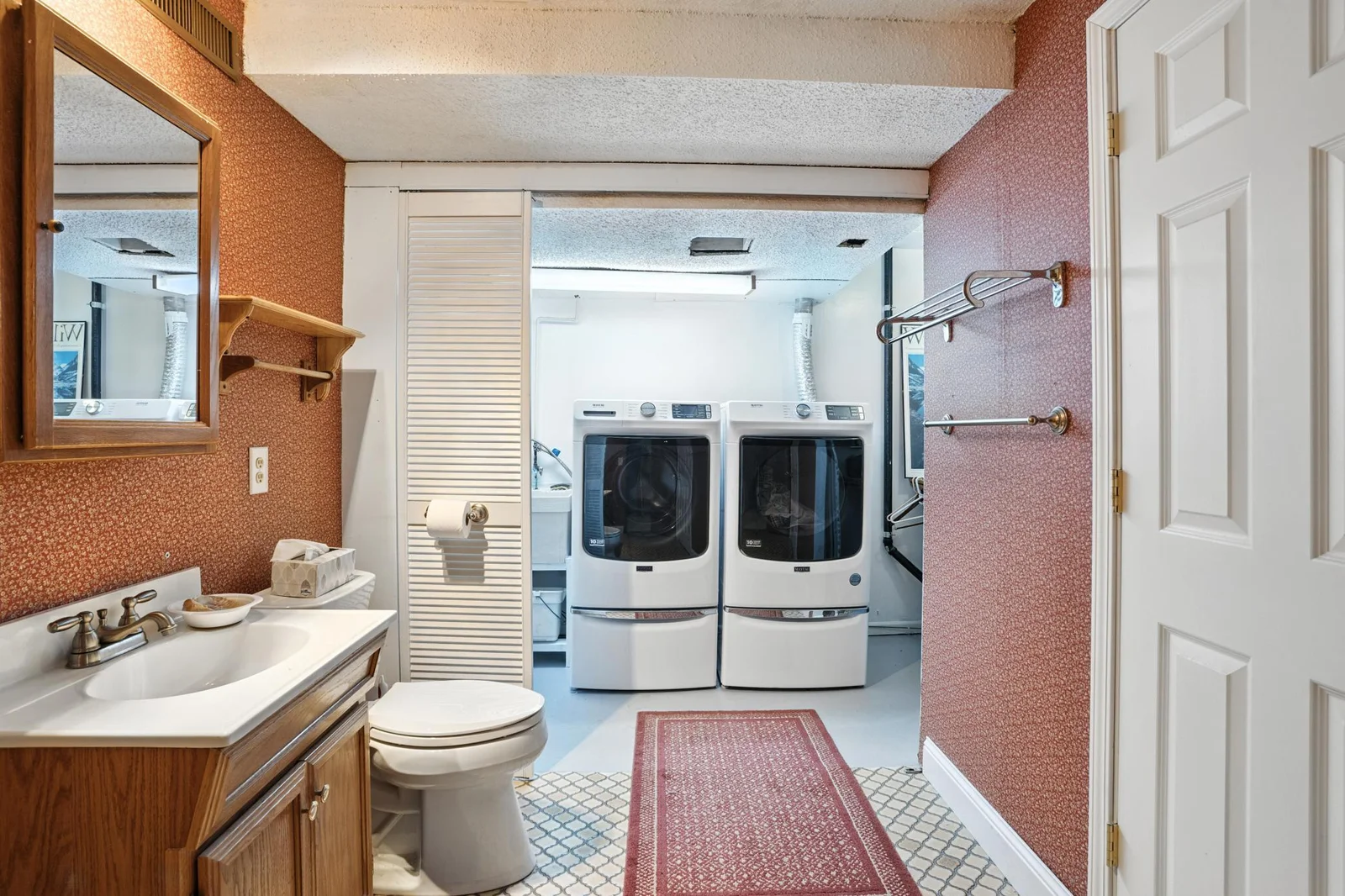 25126 Pillsbury Ave_66.jpg