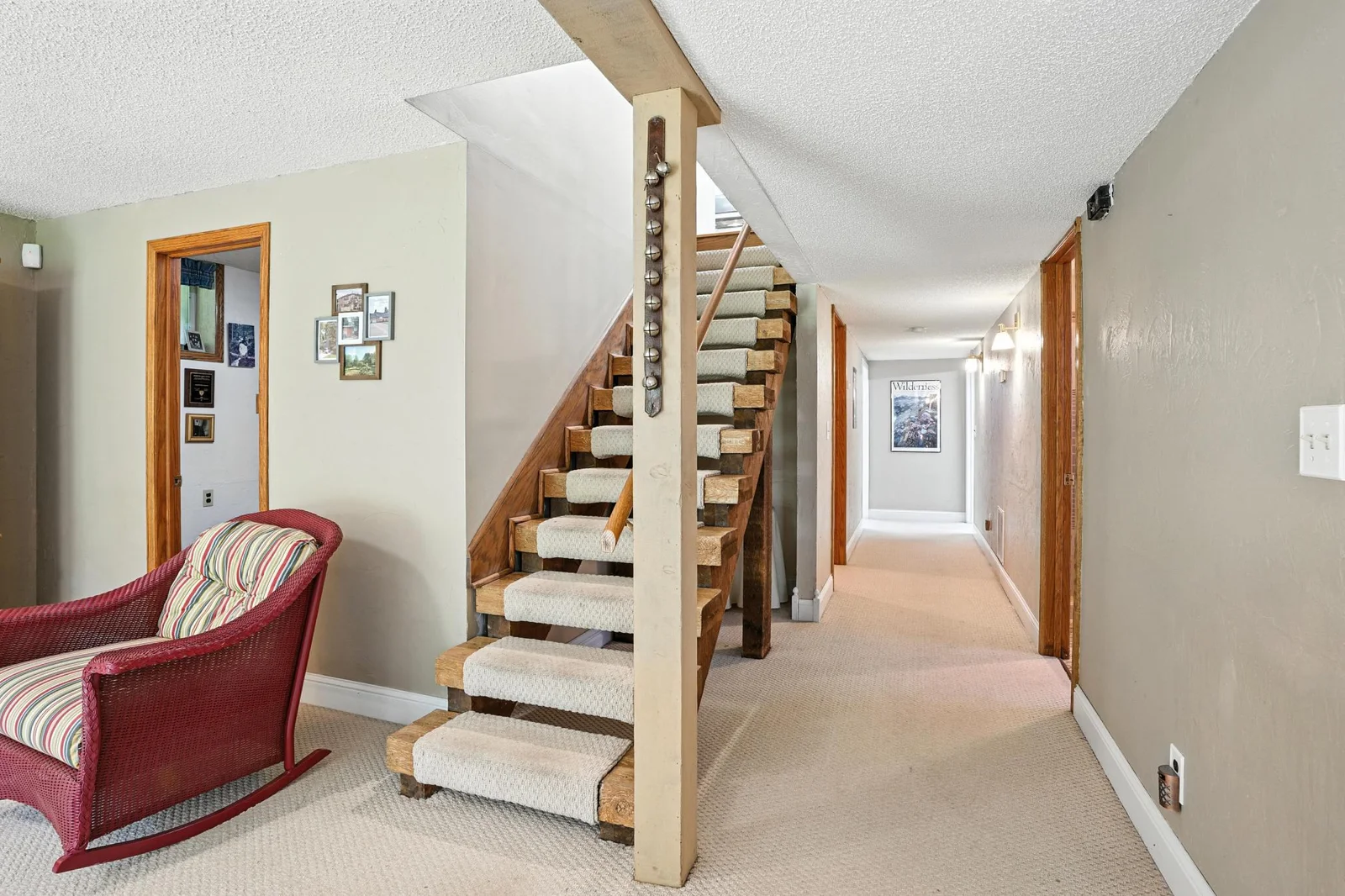 25126 Pillsbury Ave_68.jpg