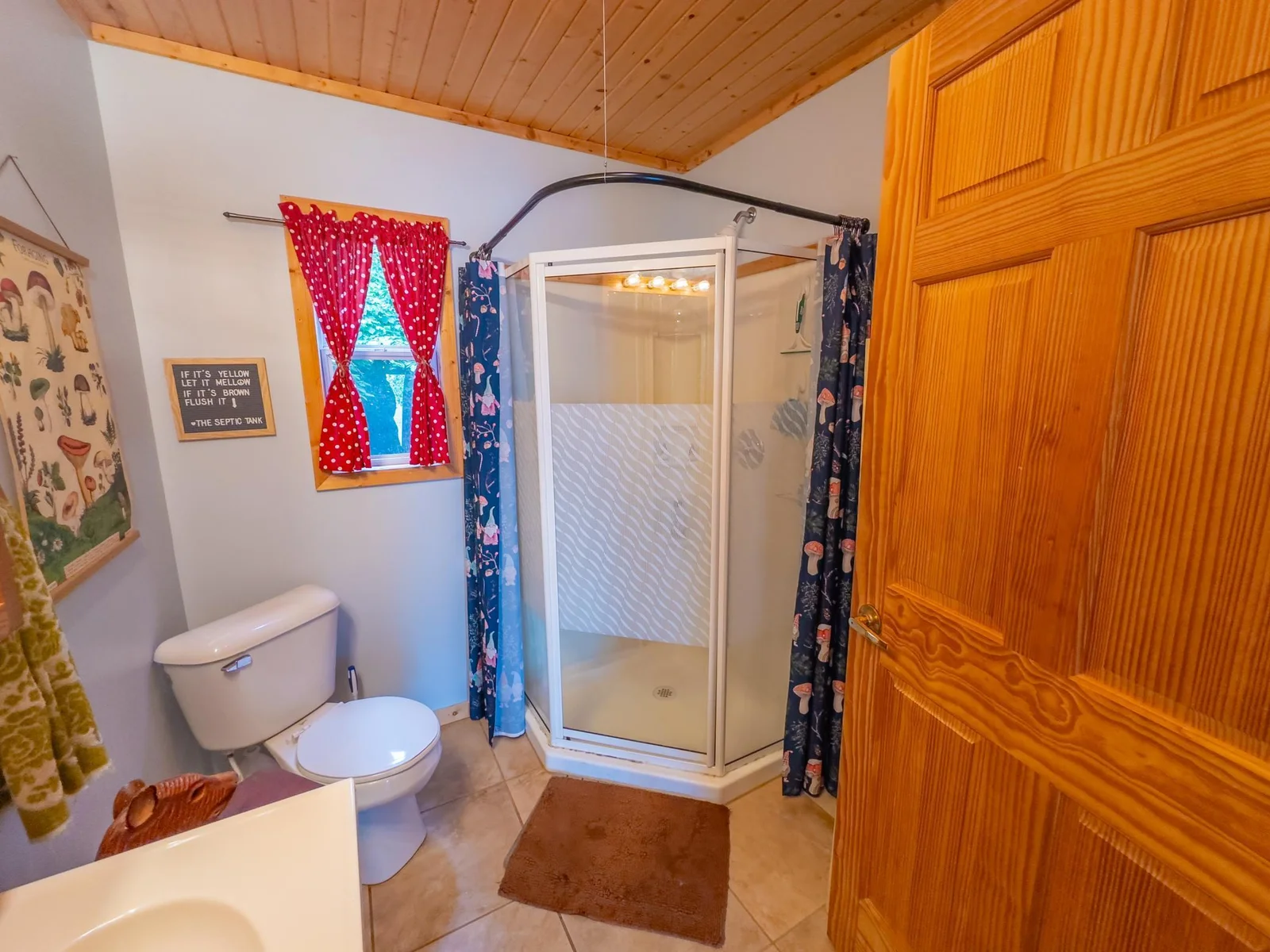 3/4 walk in shower