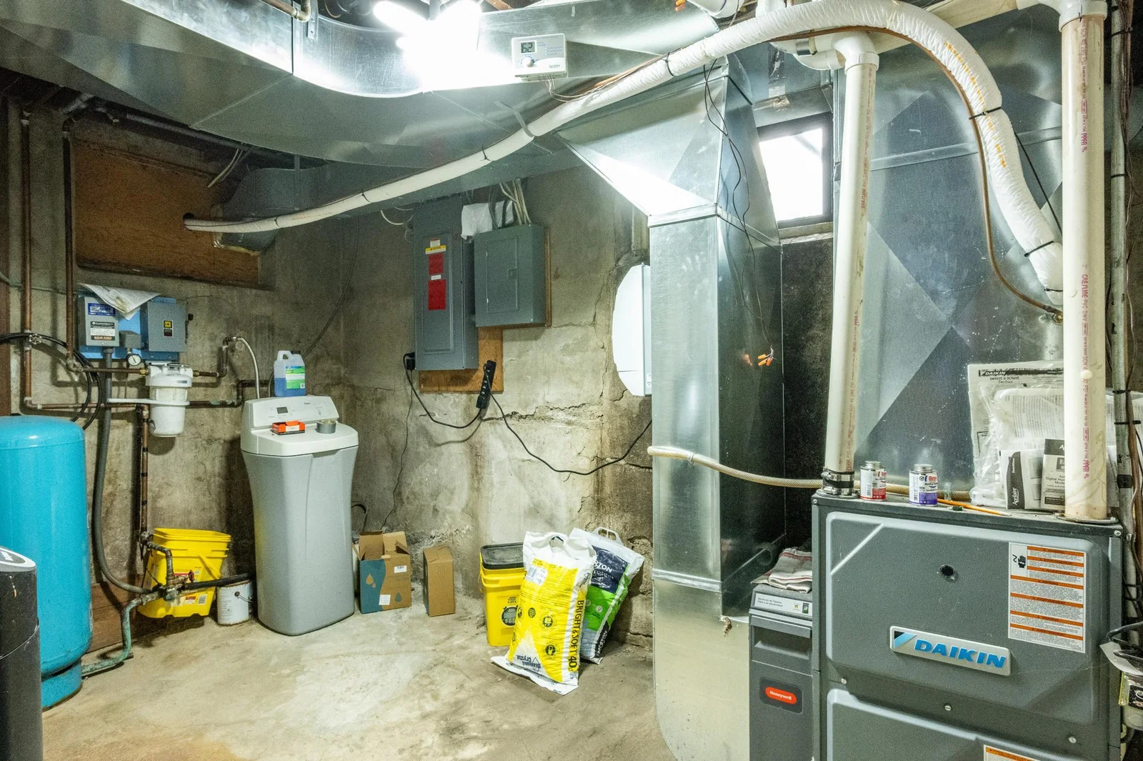 4255 County RD 11-22.jpg