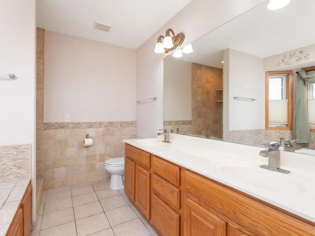 Primary Full Bath