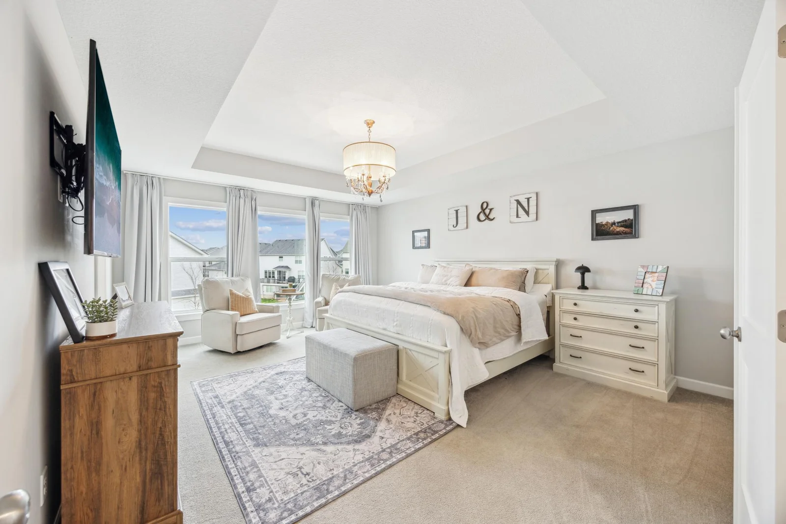 Primary suite