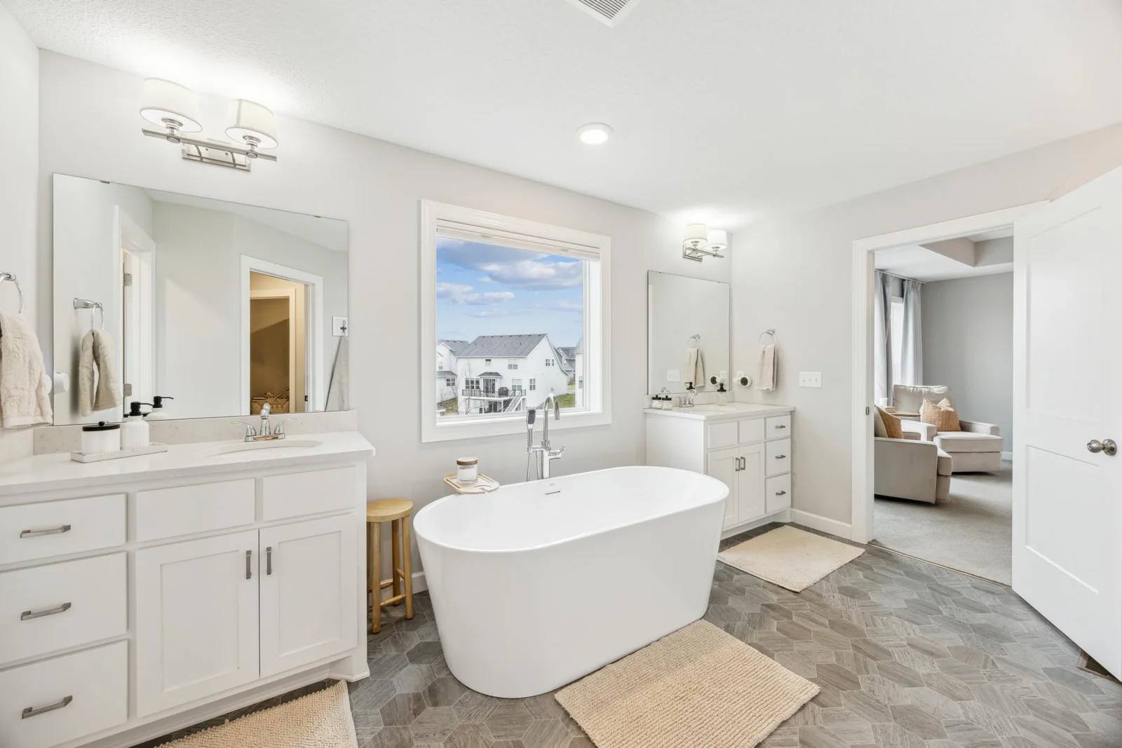 Primary bath