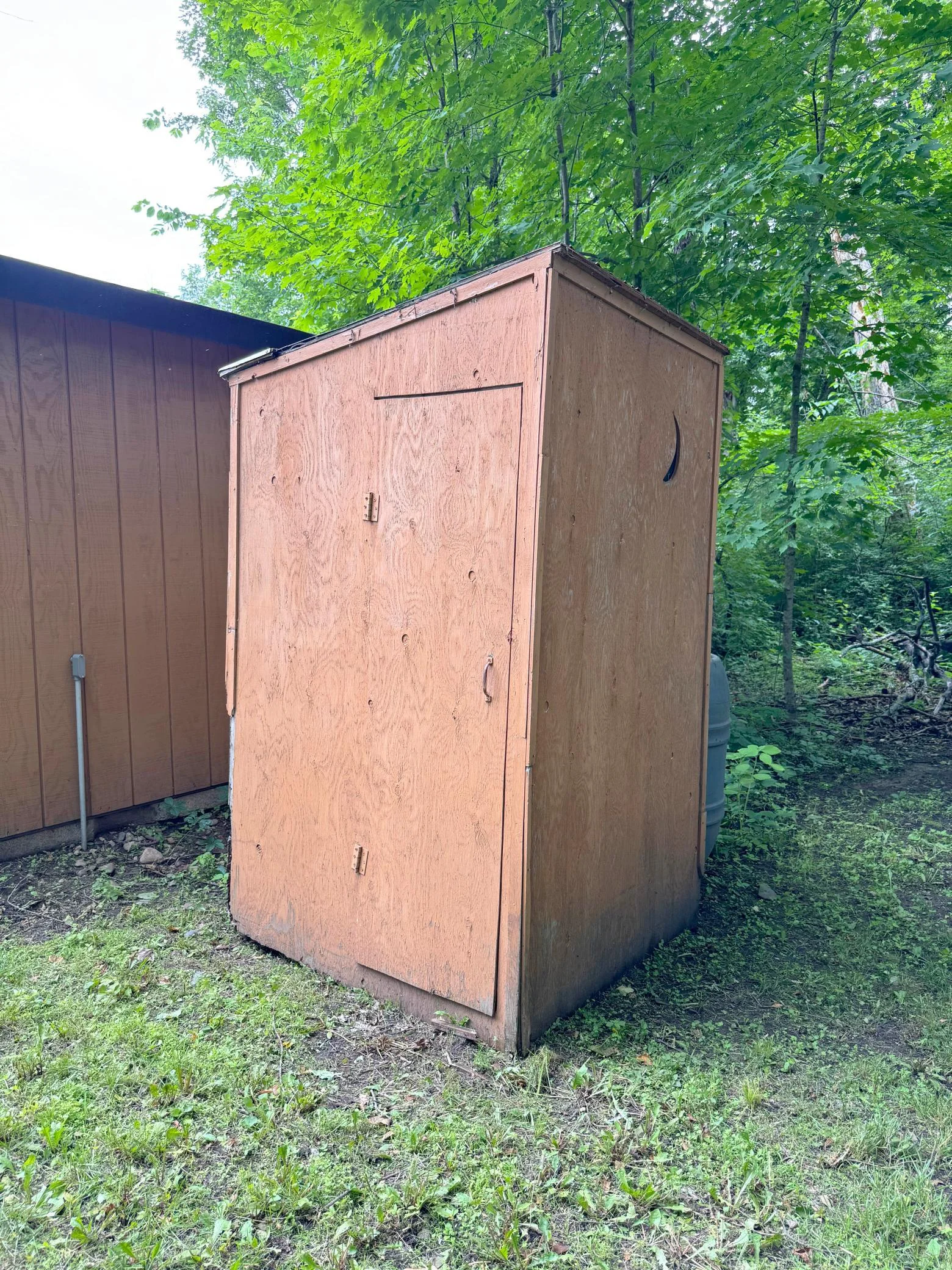 A shot of the second outhouse.