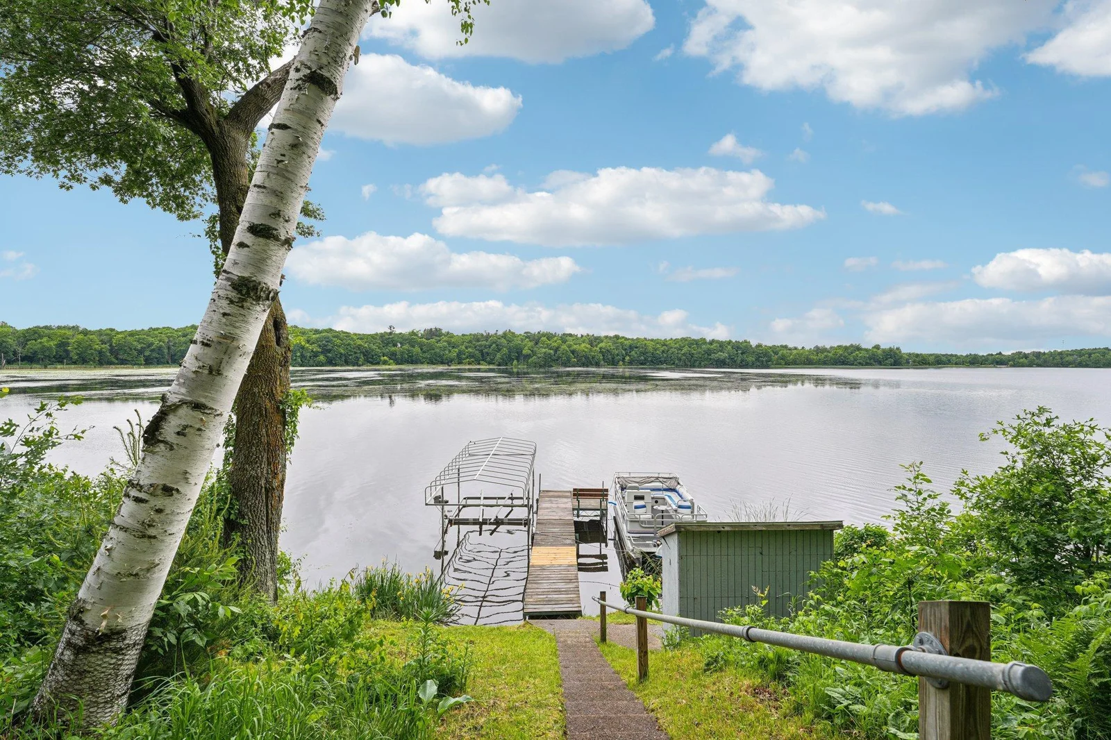 33-web-or-mls-Little Butternut Lake Ln-1006-033.jpg