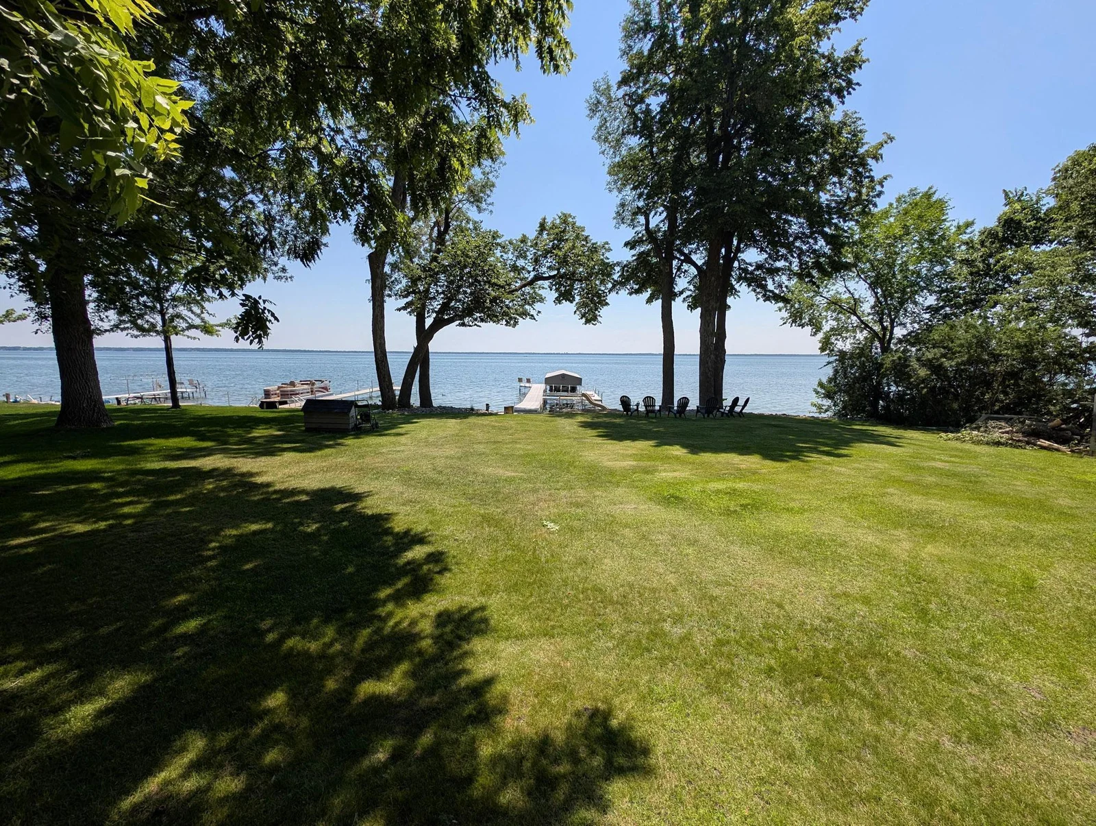 80 feet of Otter Tail Lake
