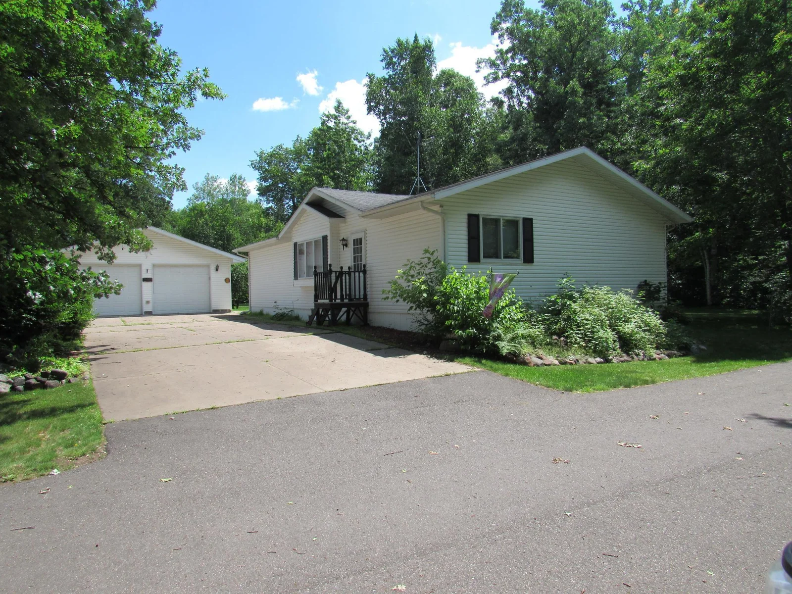 93244 Sunbay Lane, Sturgeon Lake