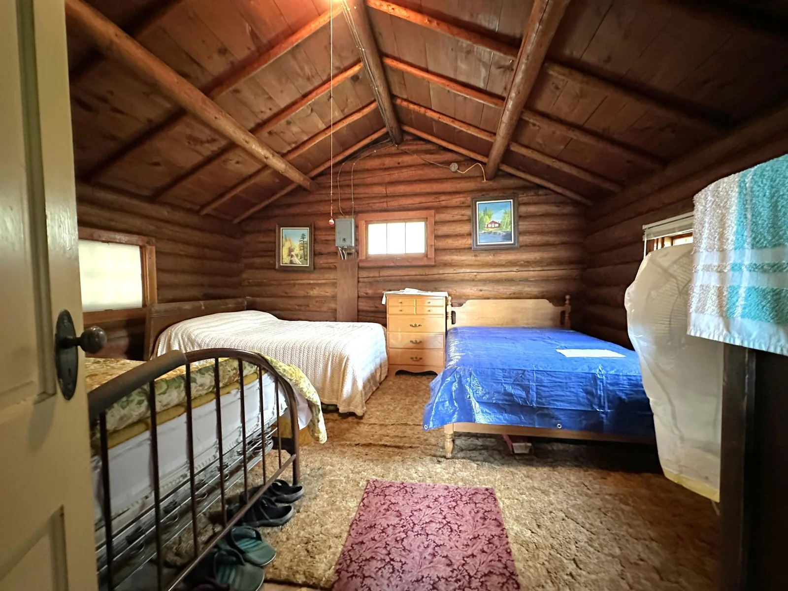 518 Sparrow LN  Interior 2.JPG