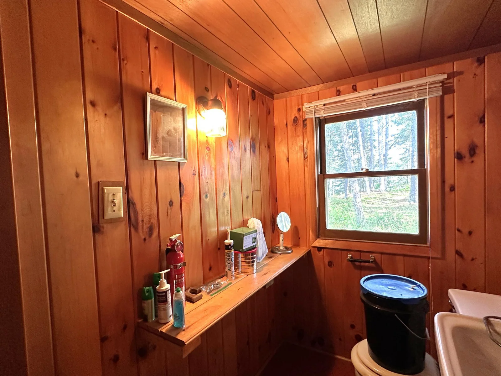 518 Sparrow LN  Interior 4.JPG