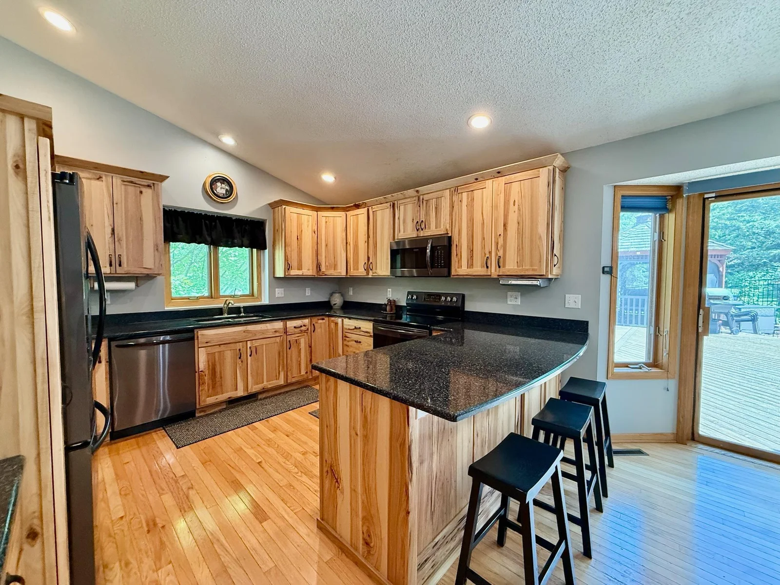 Wonderful workspace in the kitchen!