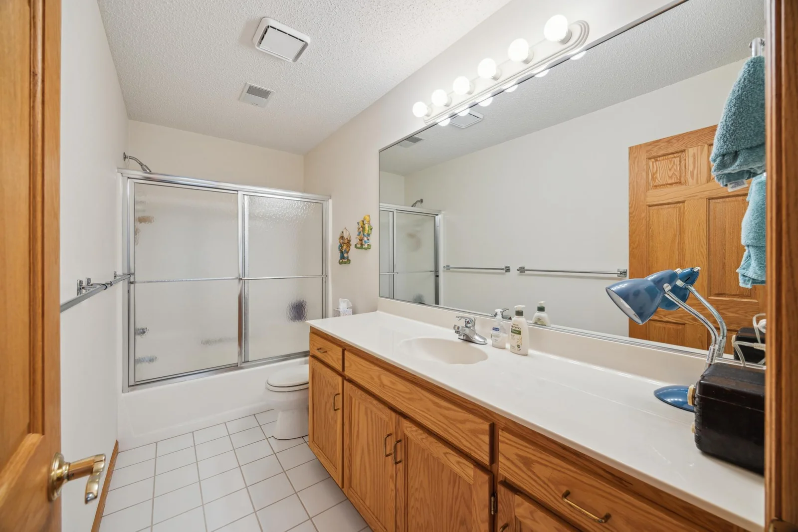4rth bathroom in lower level.