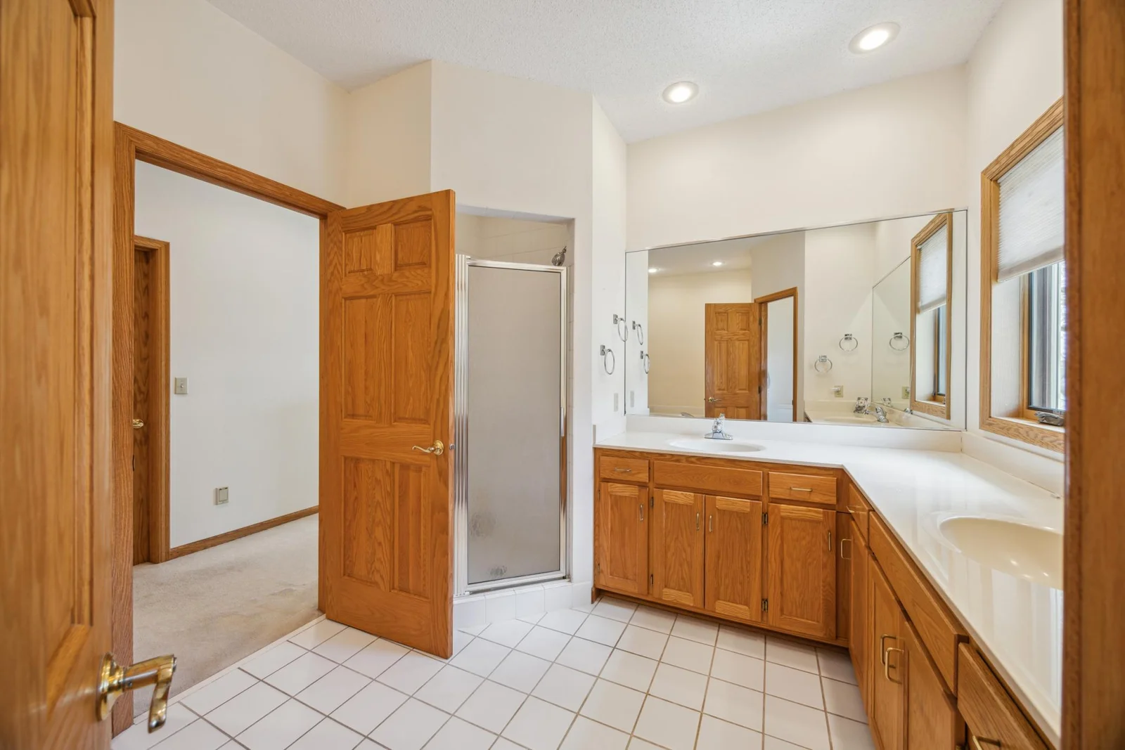 Primary bath.