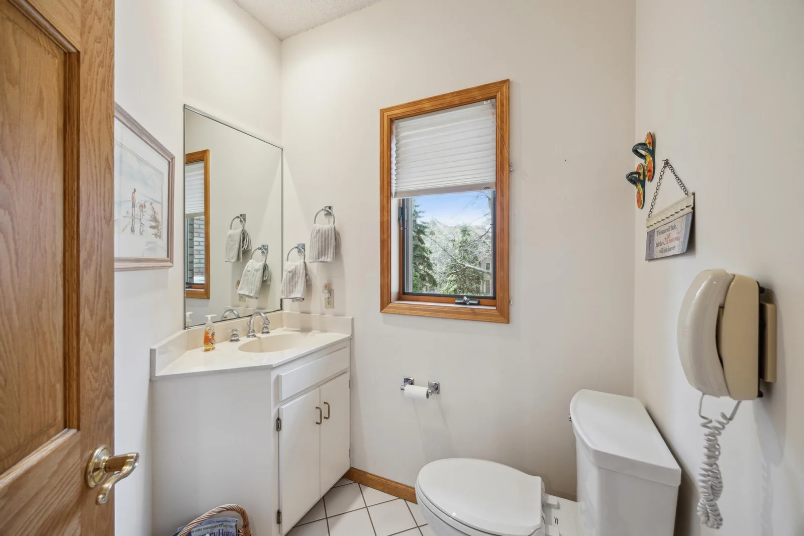 1/2 bath off of back hall entry.