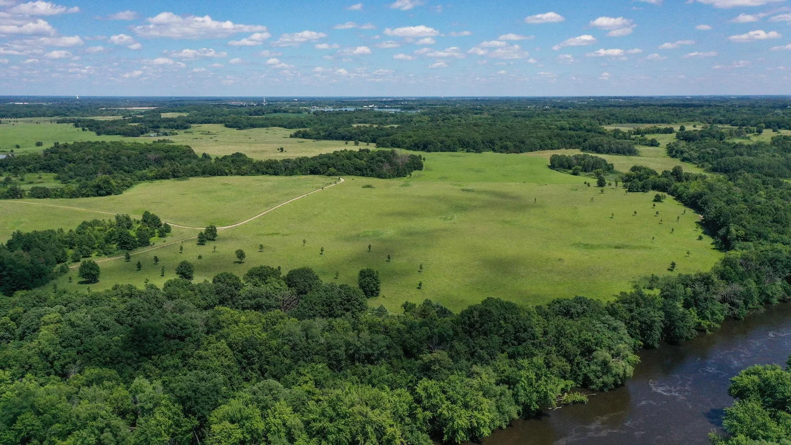 Aerial View showing Crow Hassan Park Reserve!