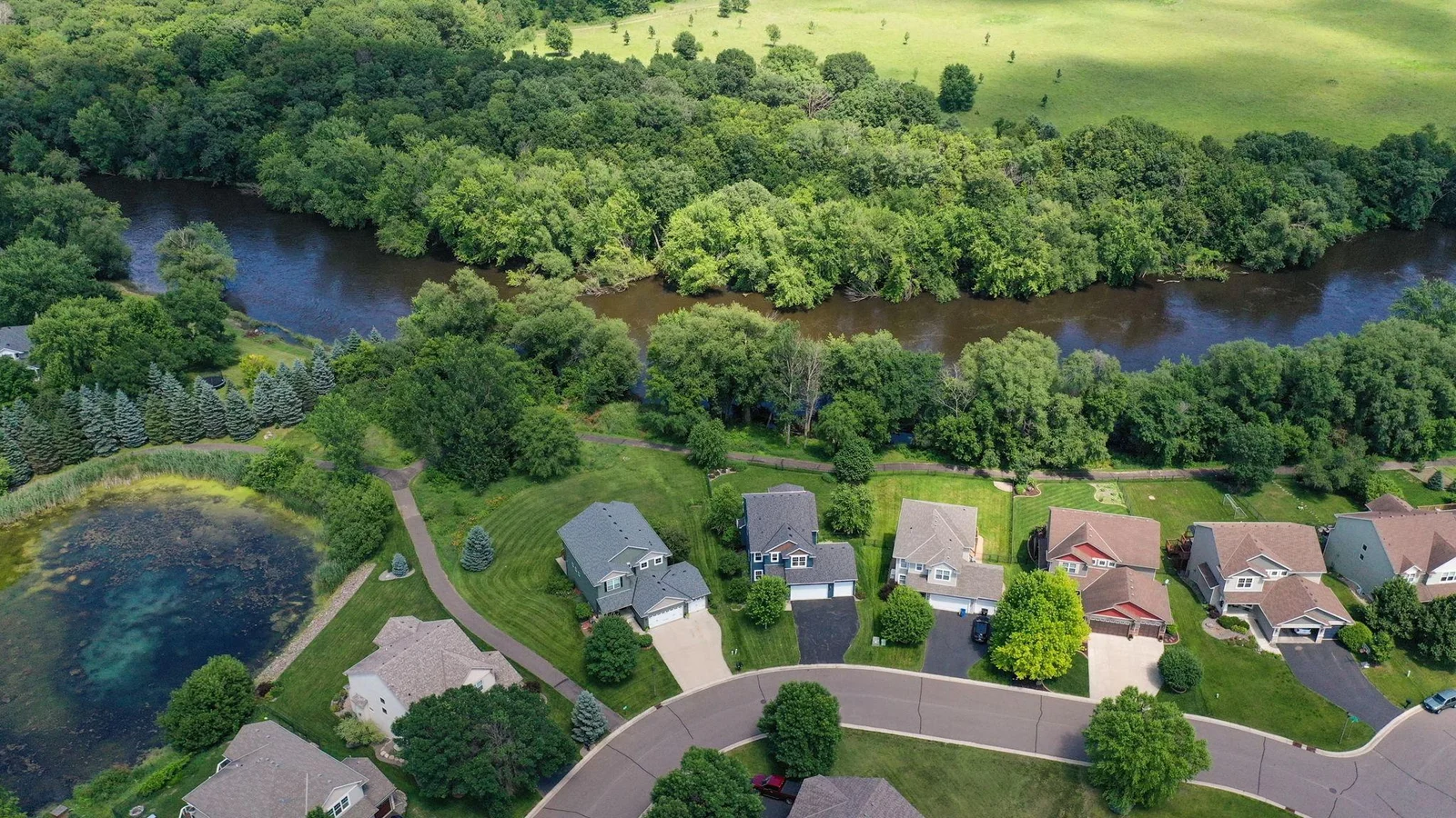 Aerial View showing private views and backing up to Crow Hassen Park Reserve!