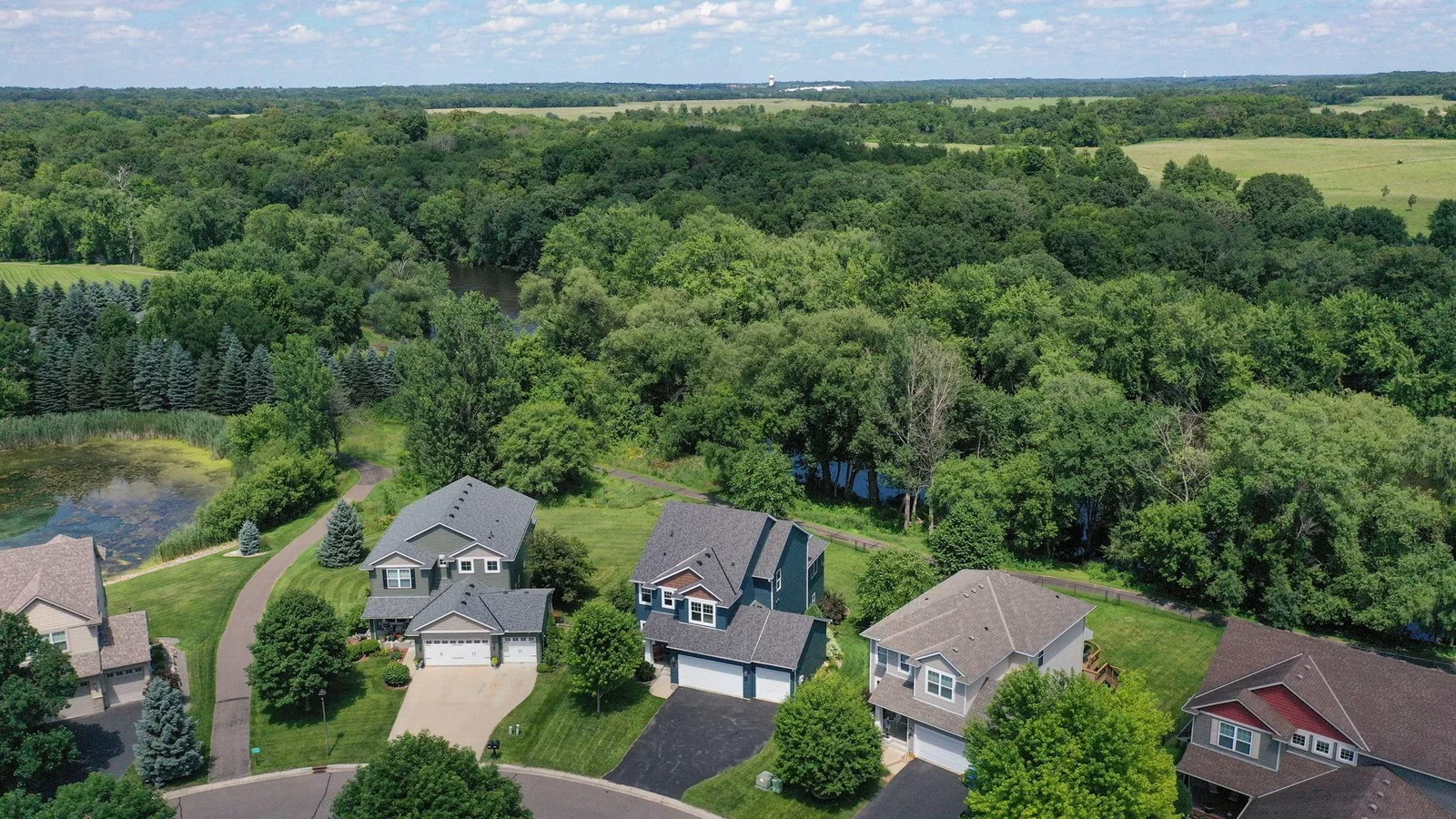 Aerial View showing private views and backing up to Crow Hassen Park Reserve!