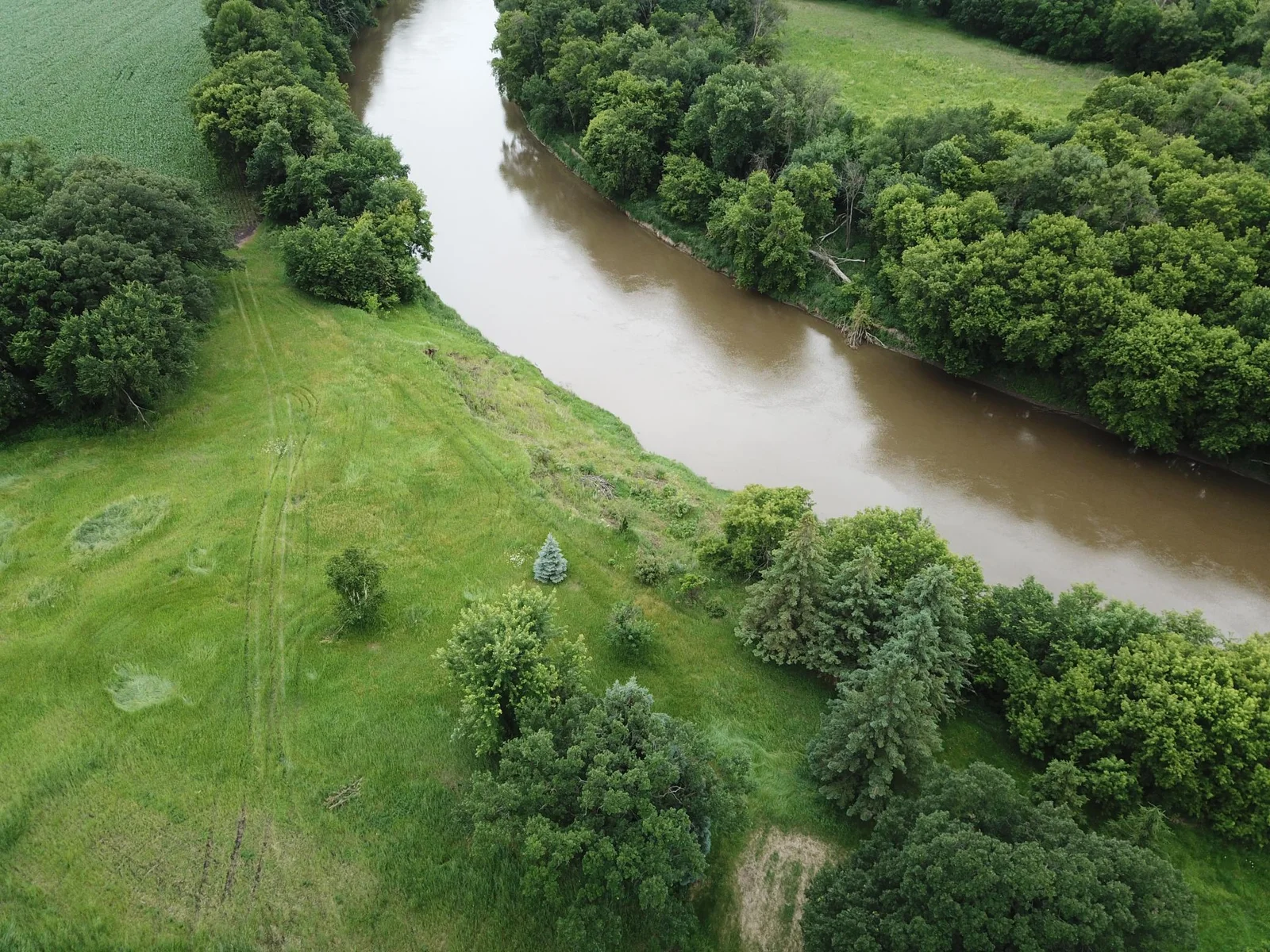 Beautiful, peaceful and scenic property ready for a new home owner or developer