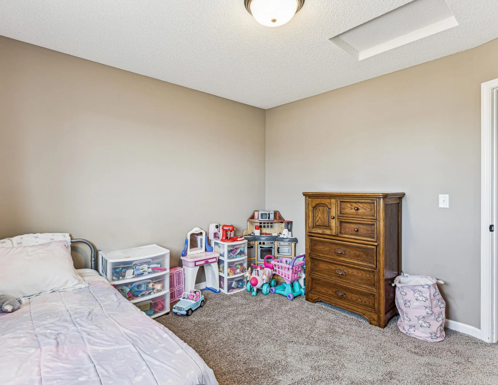 Bedroom 3 (2).jpg