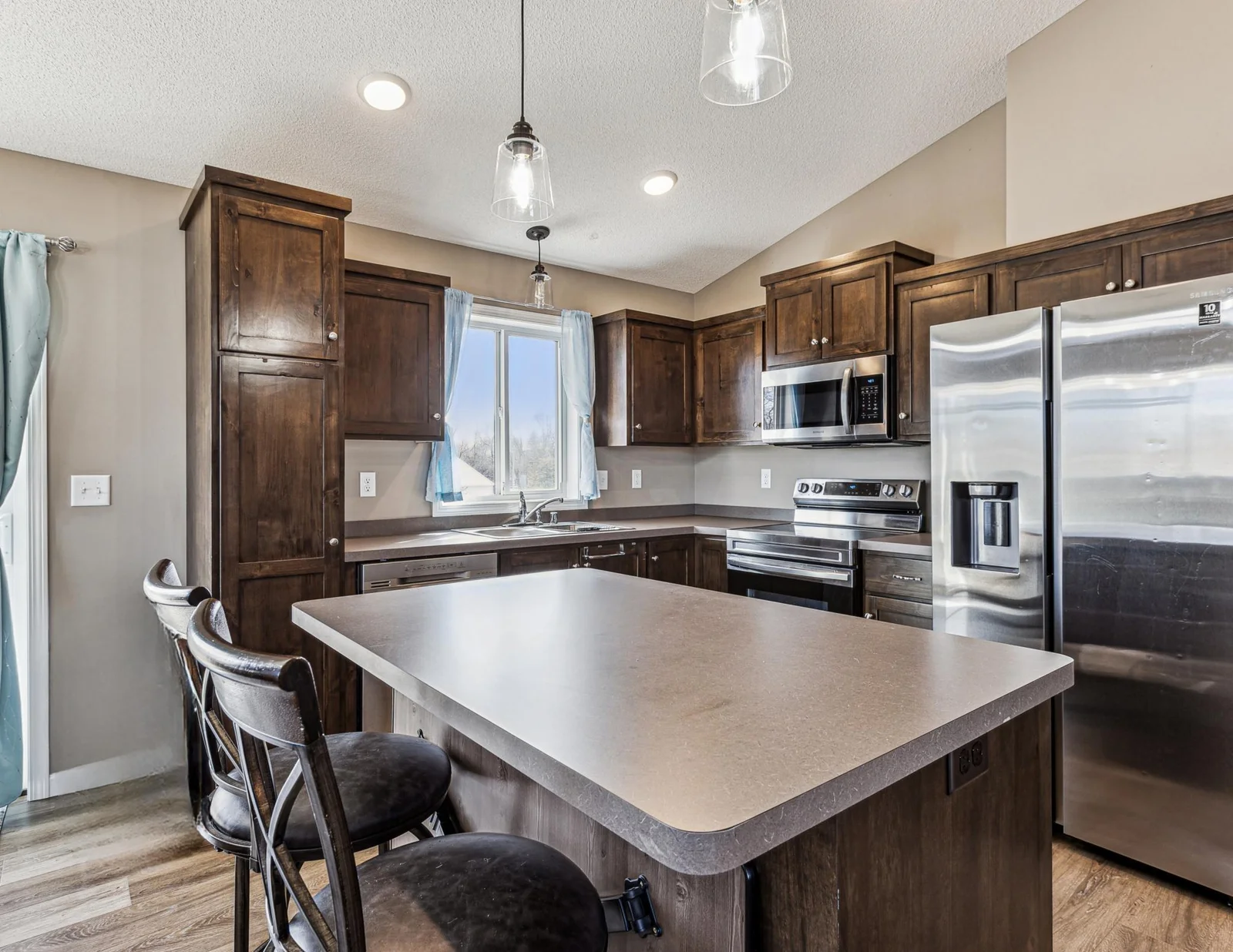 Kitchen (2).jpg