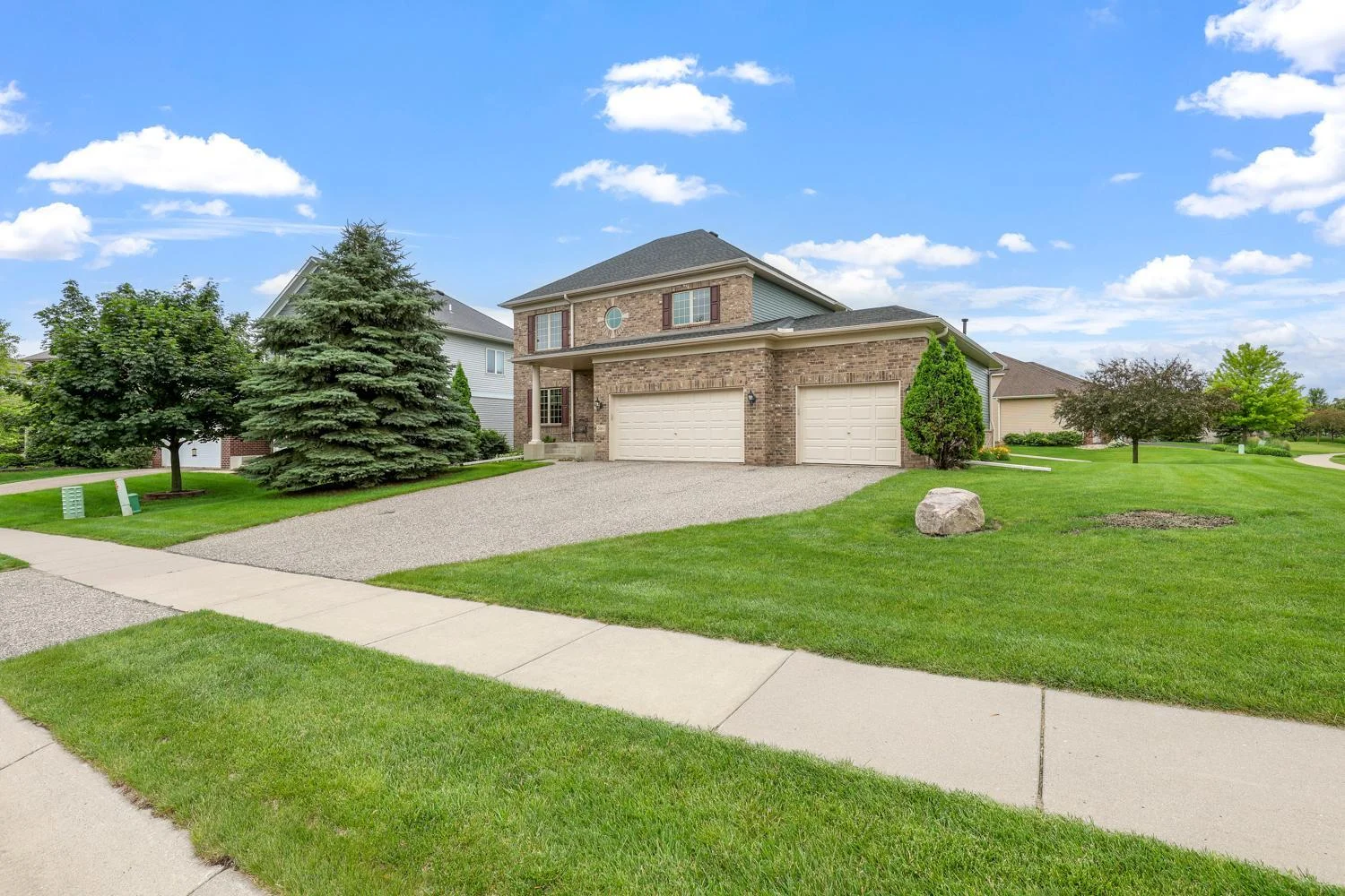 2061 Cobblestone Drive, Cologne