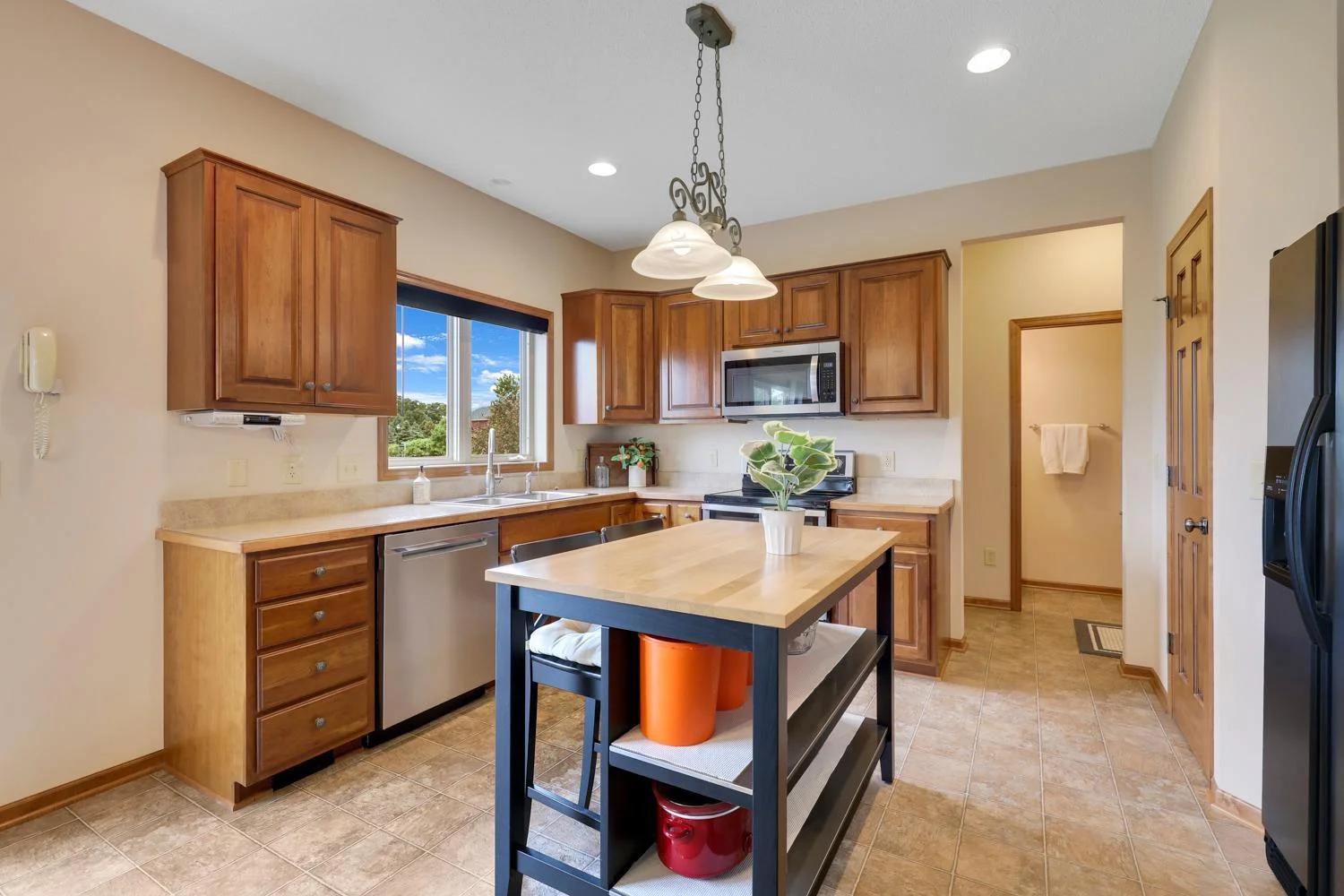 2061 Cobblestone Drive, Cologne 21.jpg
