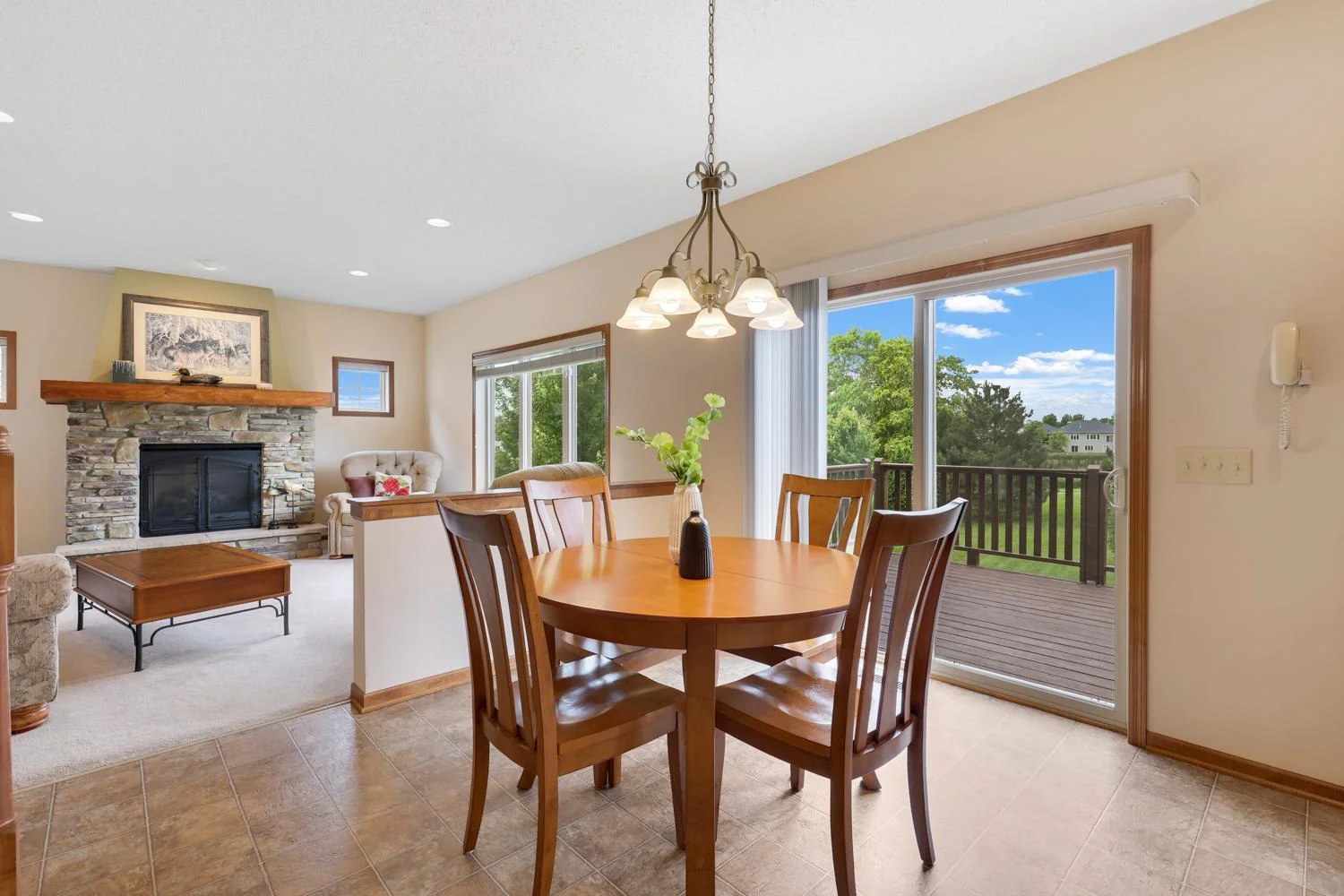 2061 Cobblestone Drive, Cologne 23.jpg
