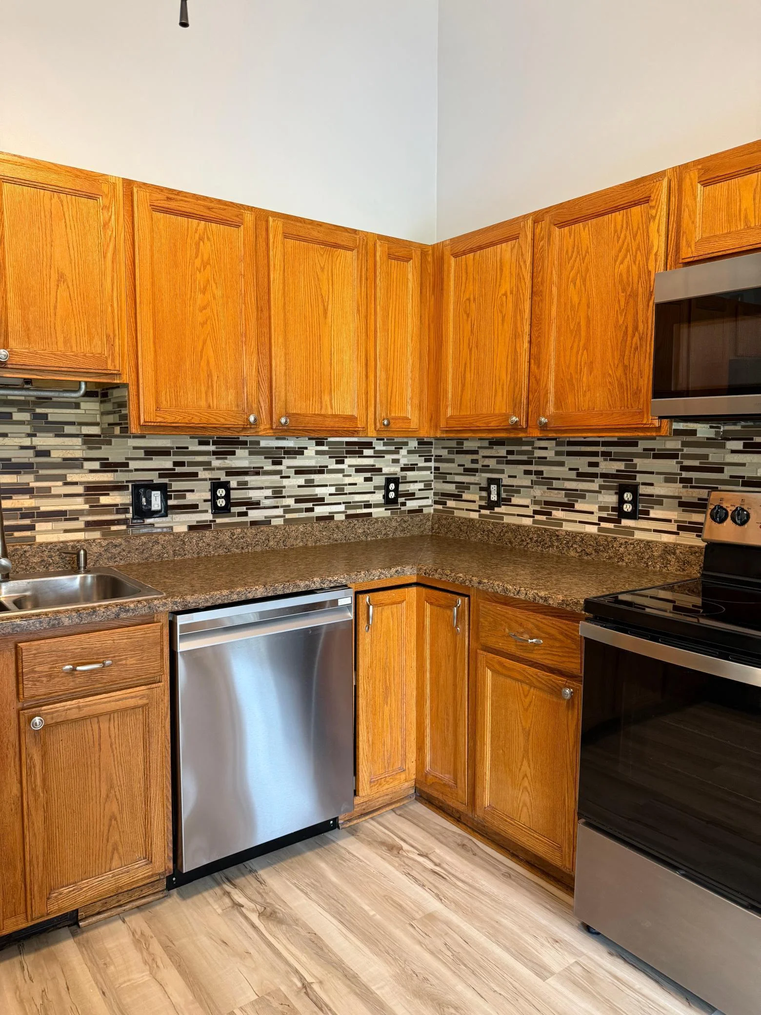 05-03-kitchen.jpg