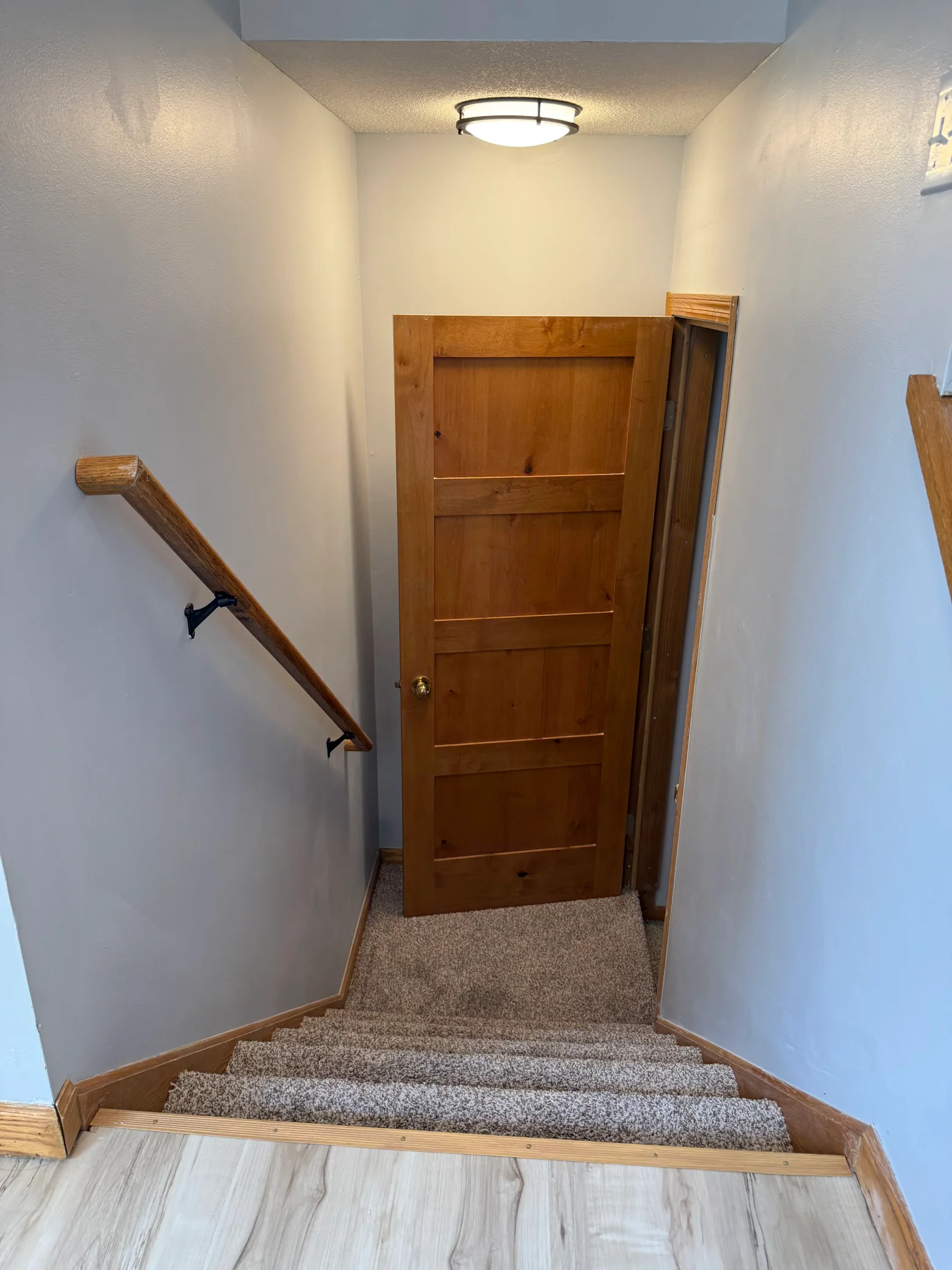 08-01-basement-stairs.png