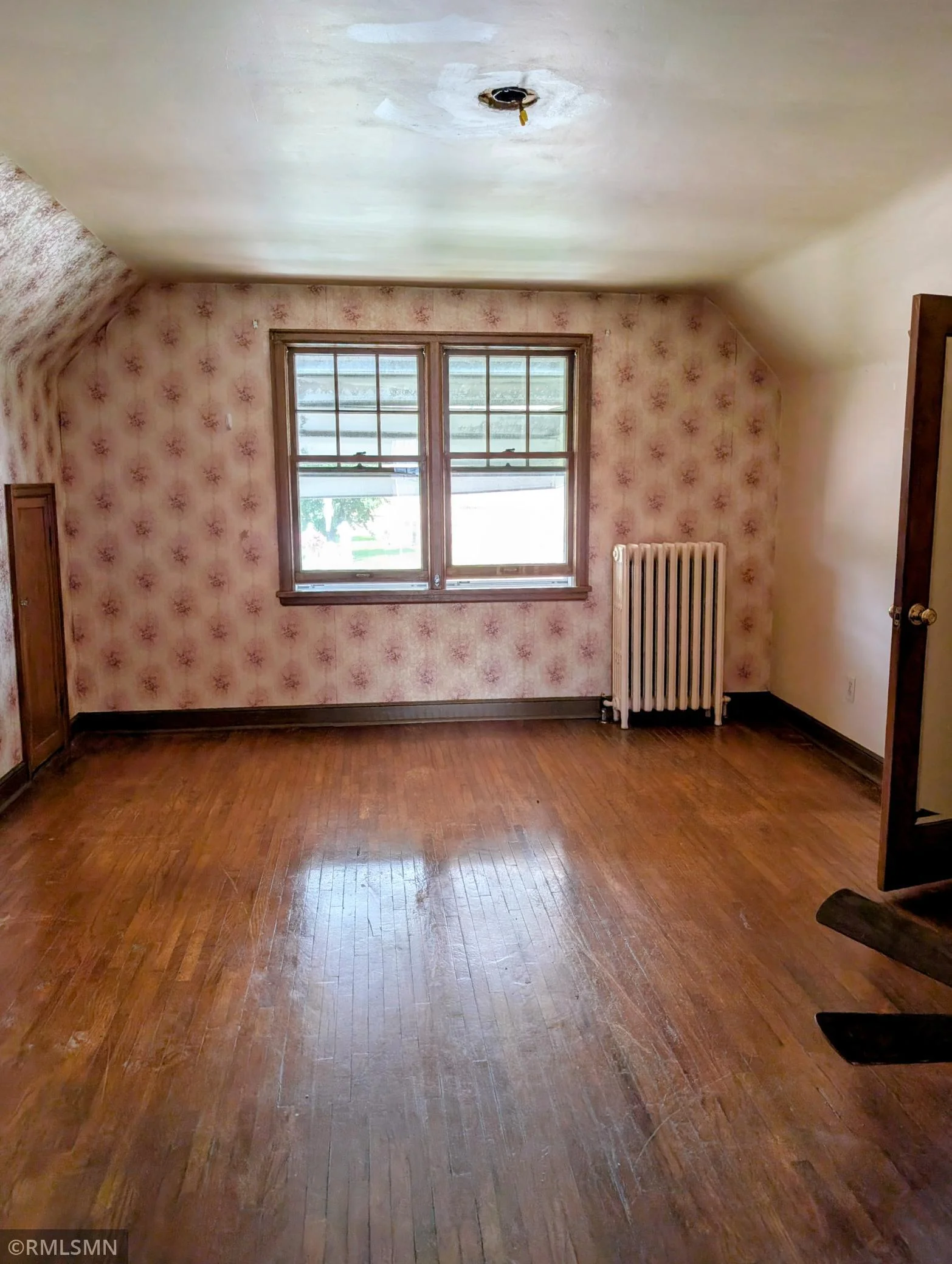 Upper level bedroom